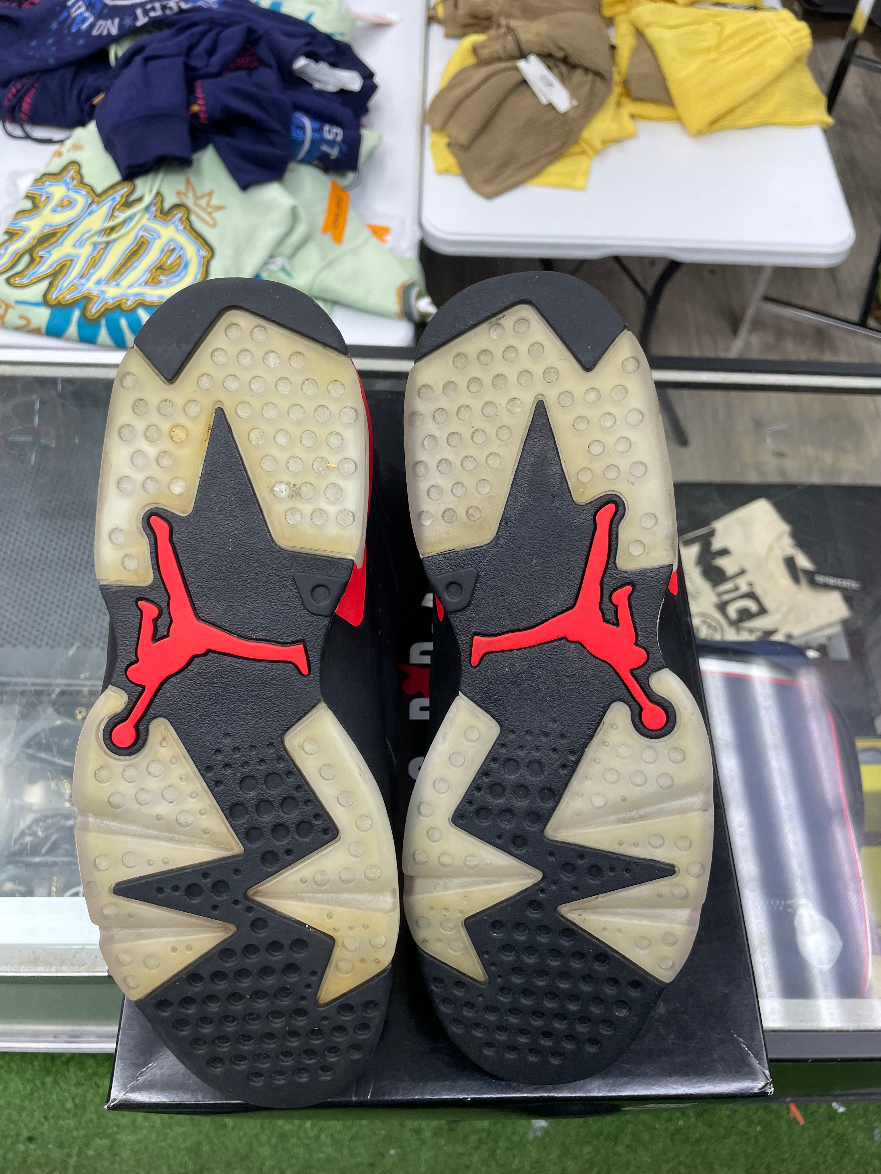 Air Jordan Retro 6 “Infrared” *Size 9.5 Preowned*