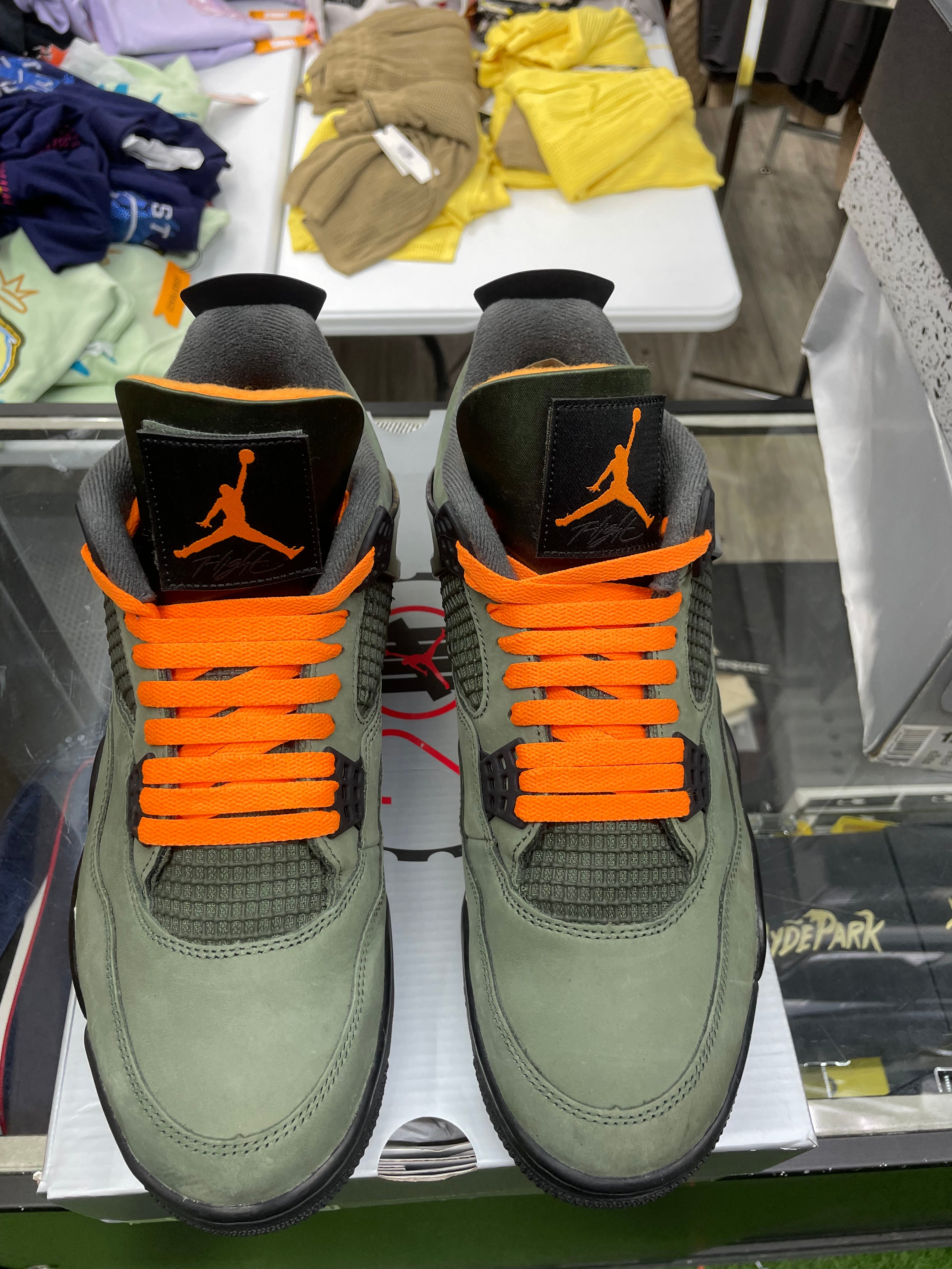 Air Jordan Retro 4 “Undefeated” *Size 11 Preowned*