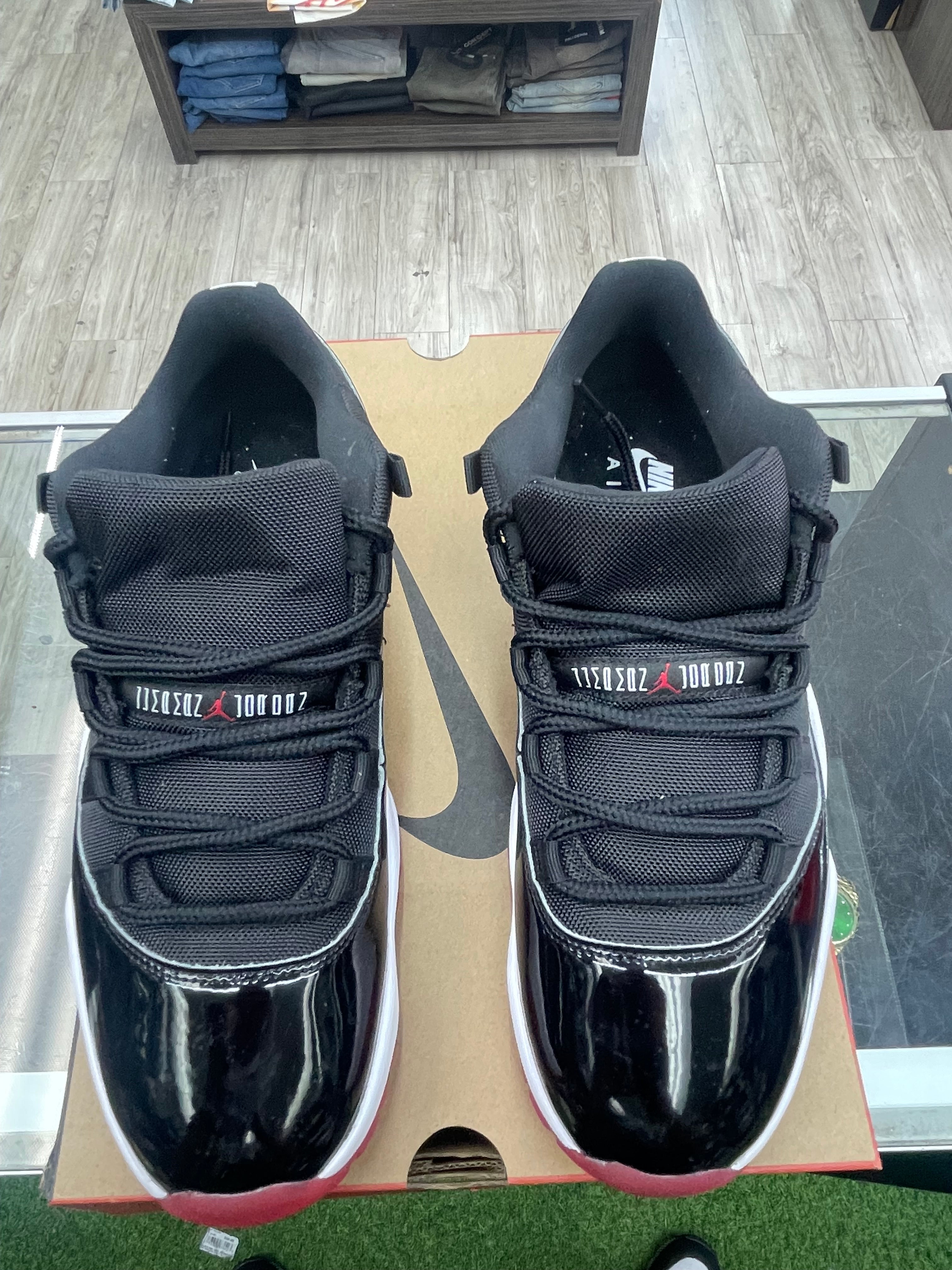 Air Jordan Retro 11 "Bred" *Size 12 Preowned*