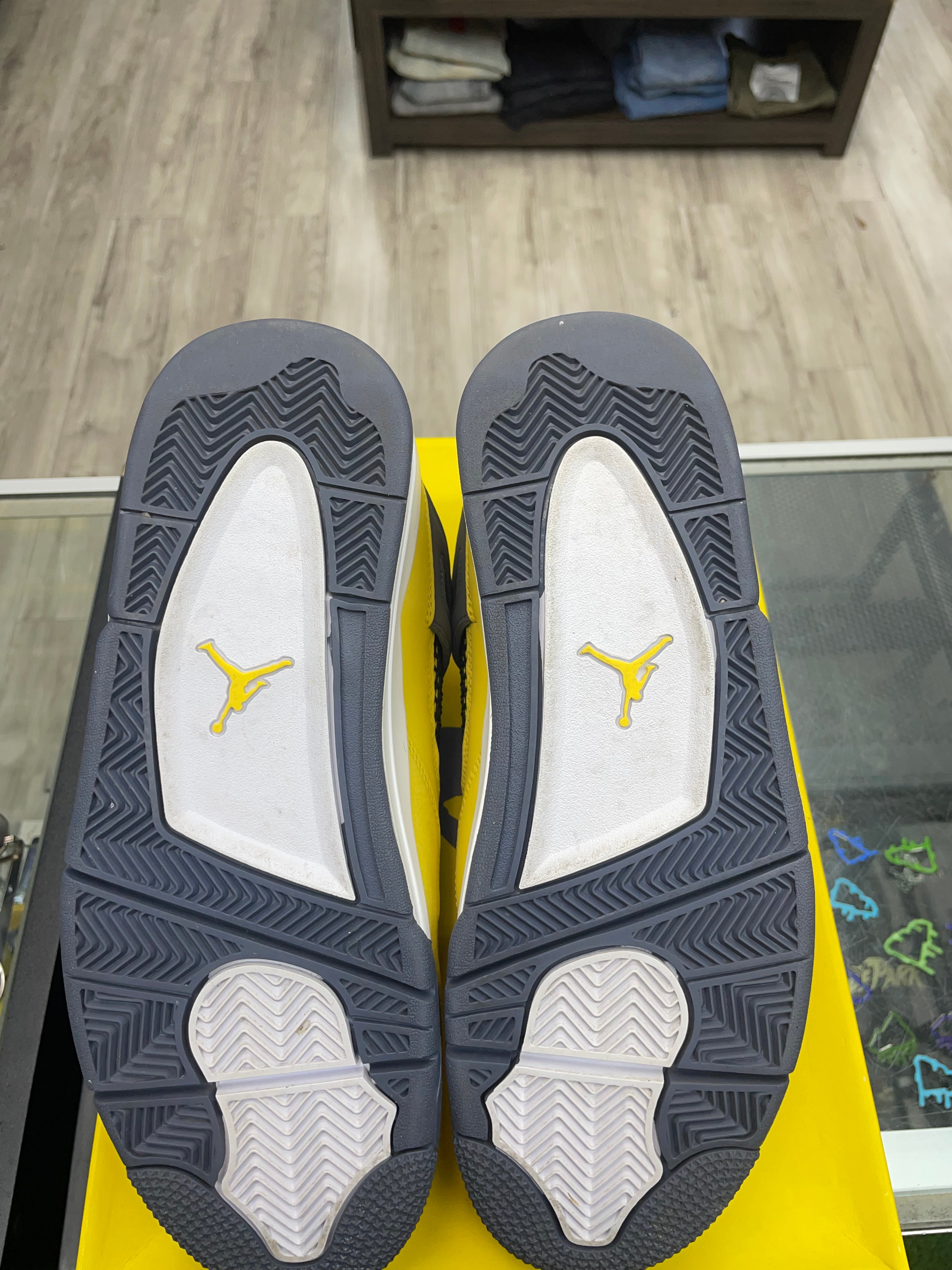 Air Jordan Retro 4 “Lighting” *Size 9.5 Preowned*