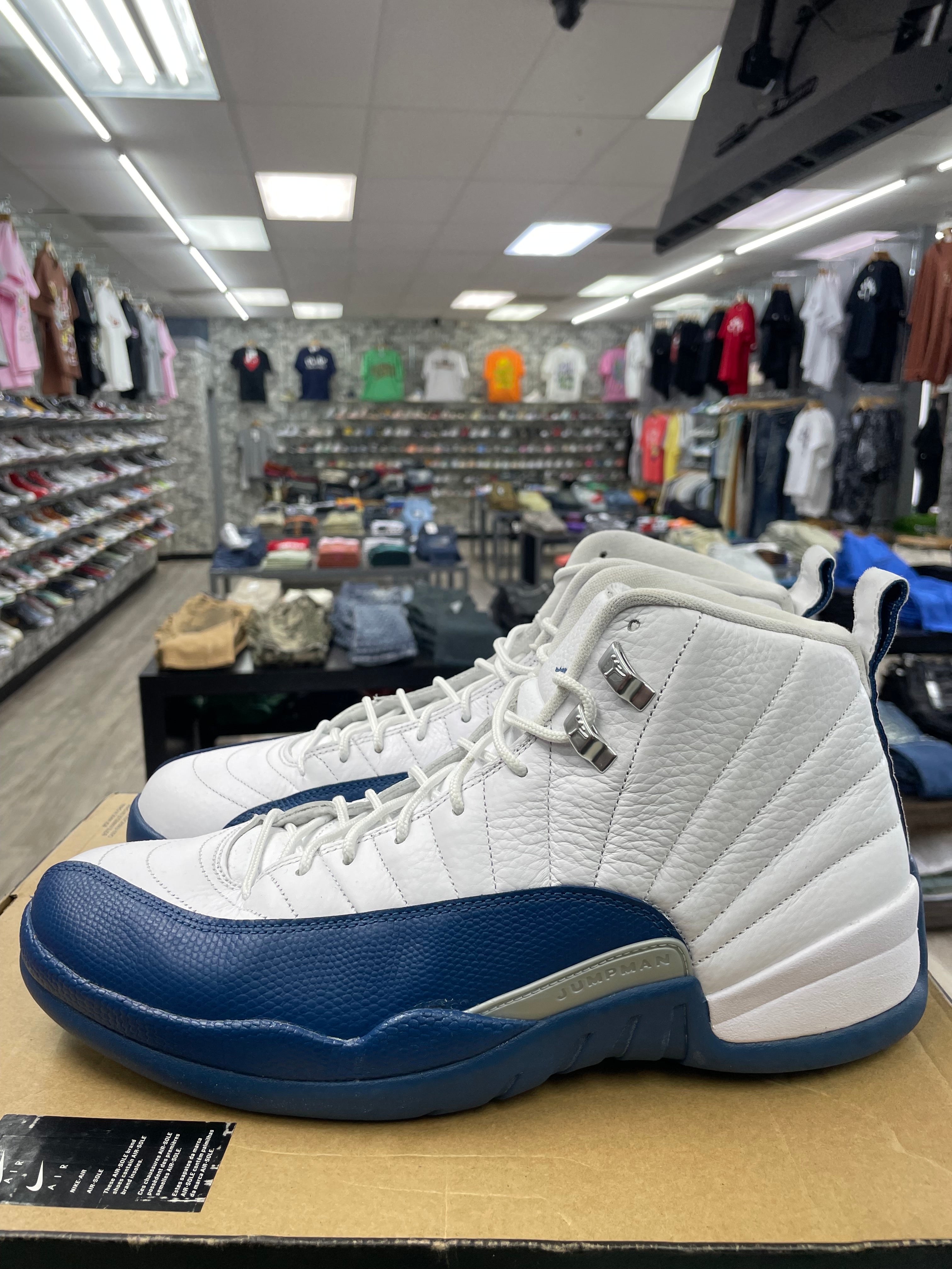 Air Jordan Retro 12 “French Blue” *Size 12.5 Preowned*