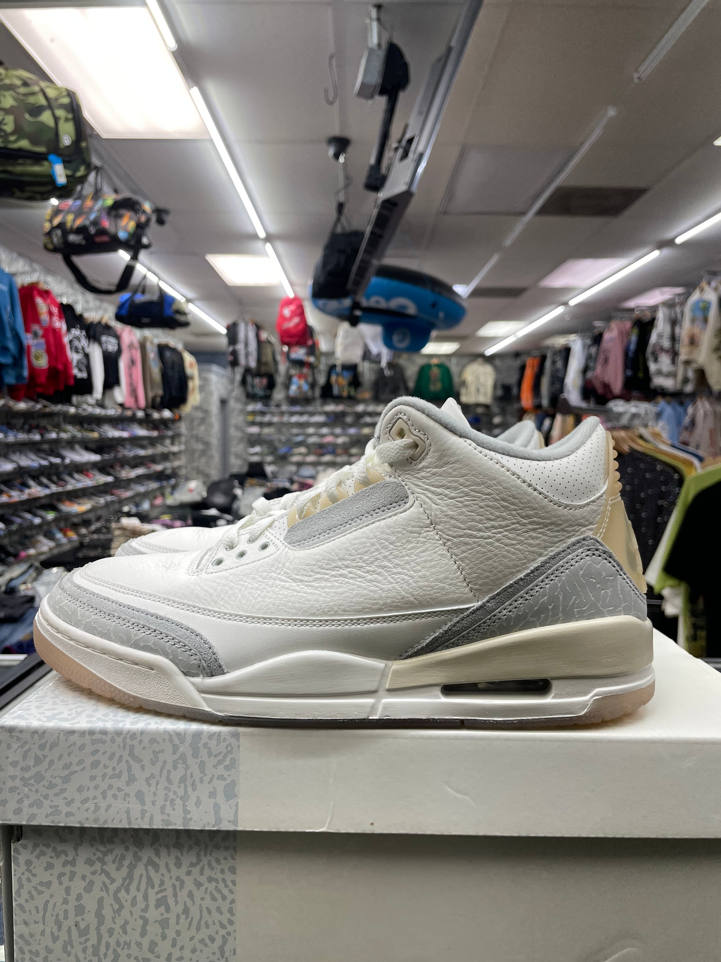 Air Jordan Retro 3 “Craft Ivory” *Size 10 Preowned*