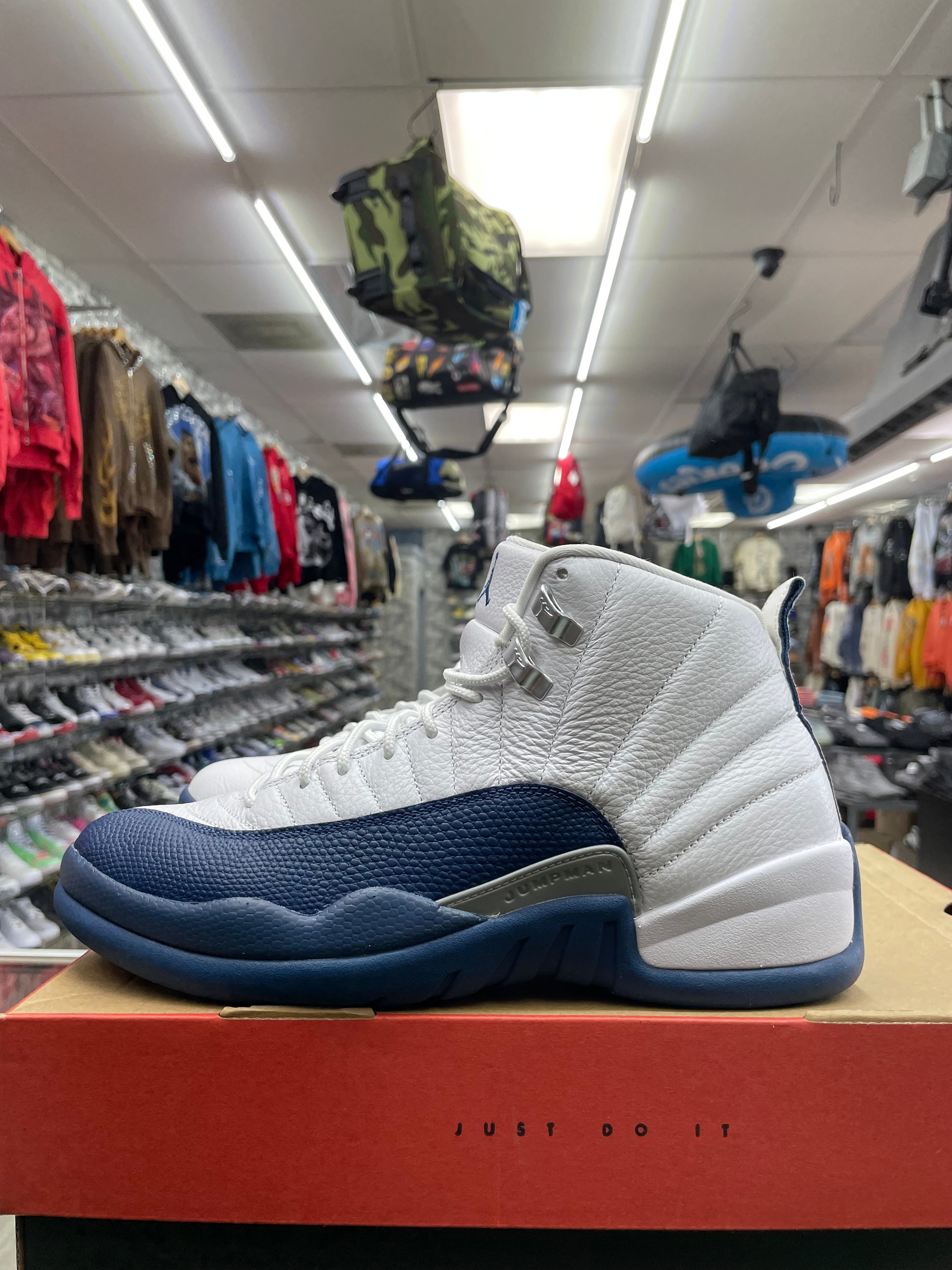 Air Jordan Retro 12 “French Blue” *Size 9.5 Preowned*