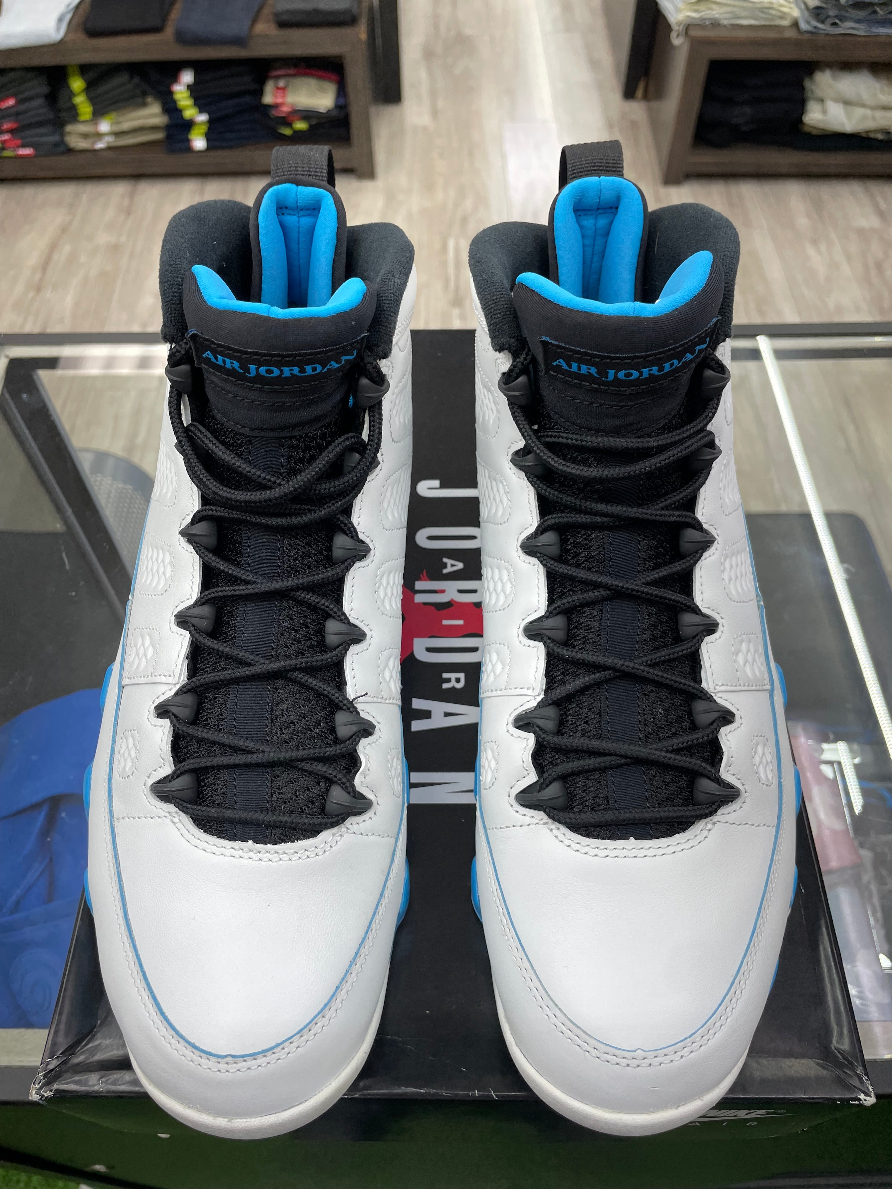 Air Jordan Retro 9 “Powder Blue” *Size 11 Preowned*