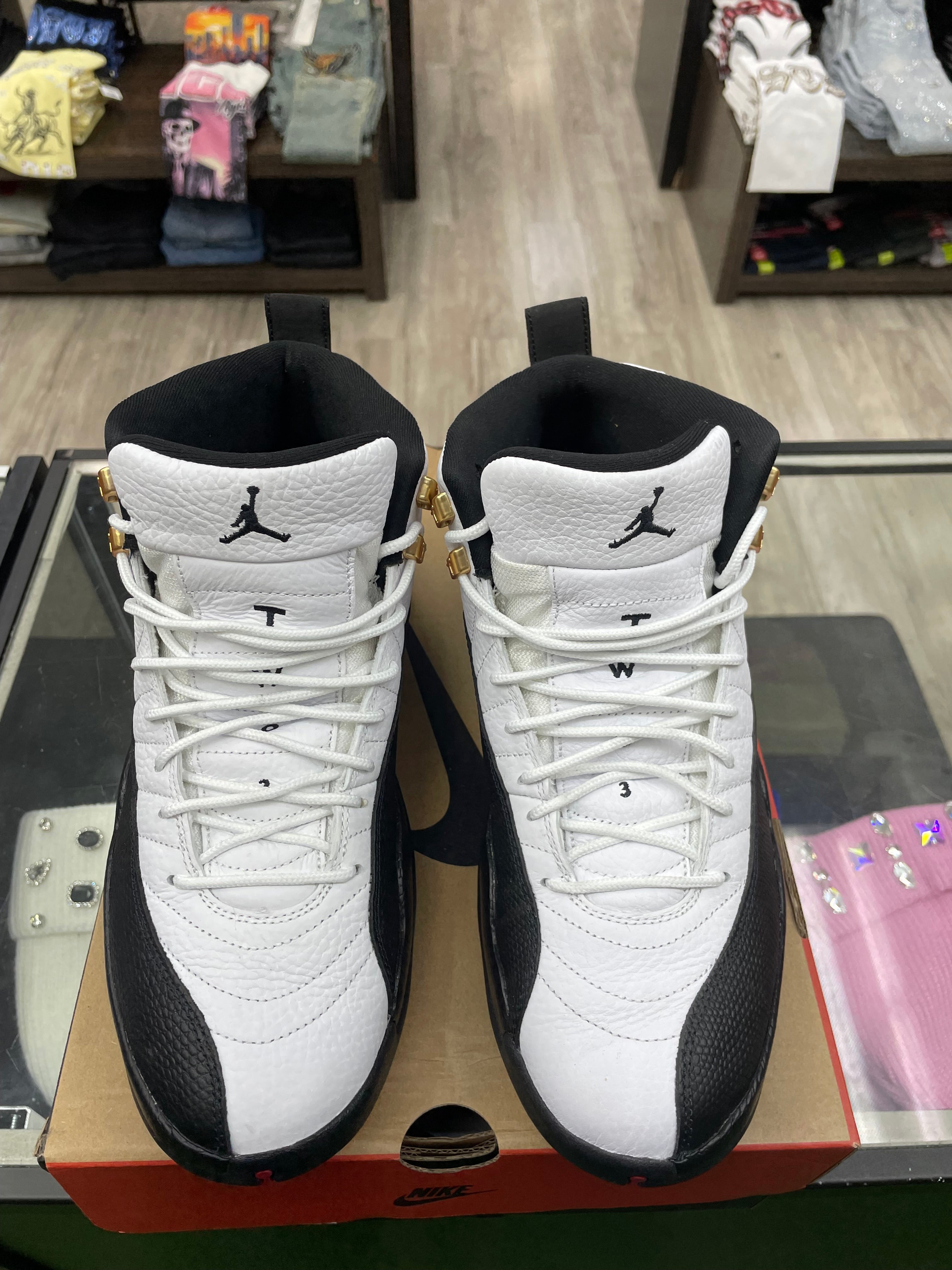 Air Jordan Retro 12 “Taxi” *Size 10.5 Preowned*