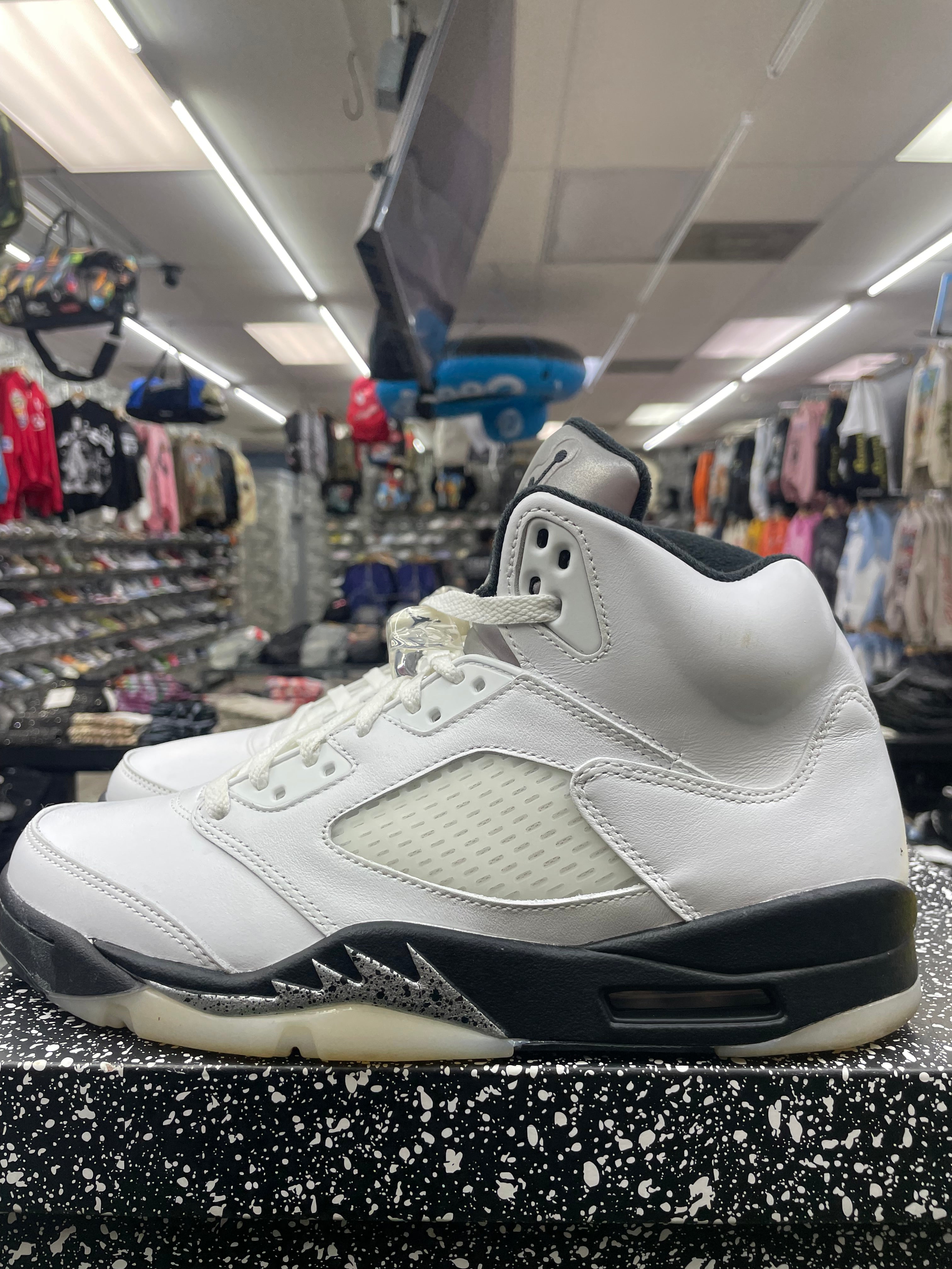 Air Jordan Retro 5 “Reverse Metallic” *Size 10 Preowned*