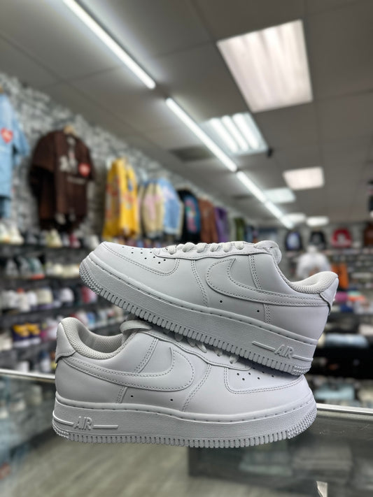 Nike Air Force 1 Low "Flyease All White" (MEN)