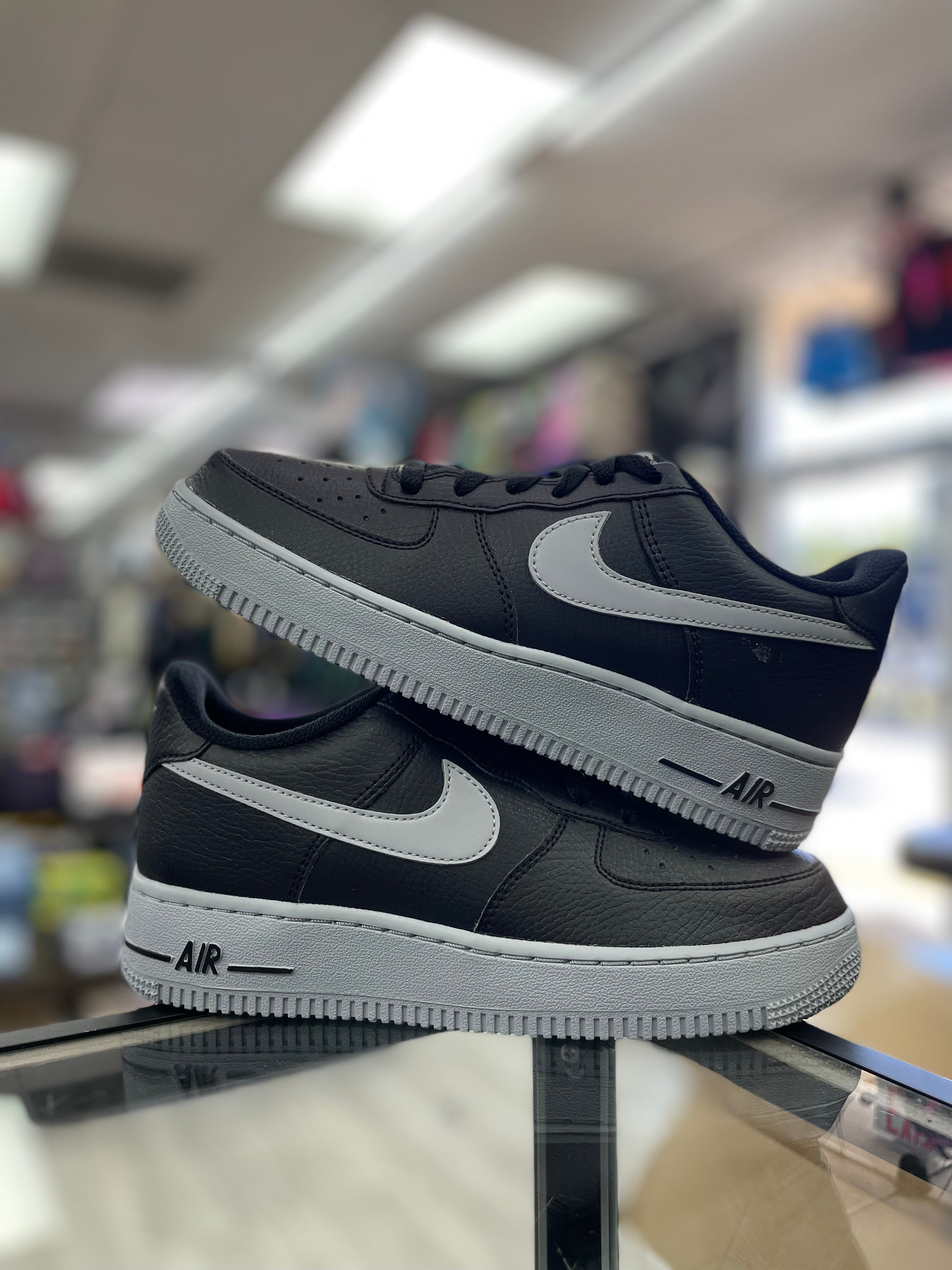 Nike Air Force 1 Low Black Wolf Grey GS