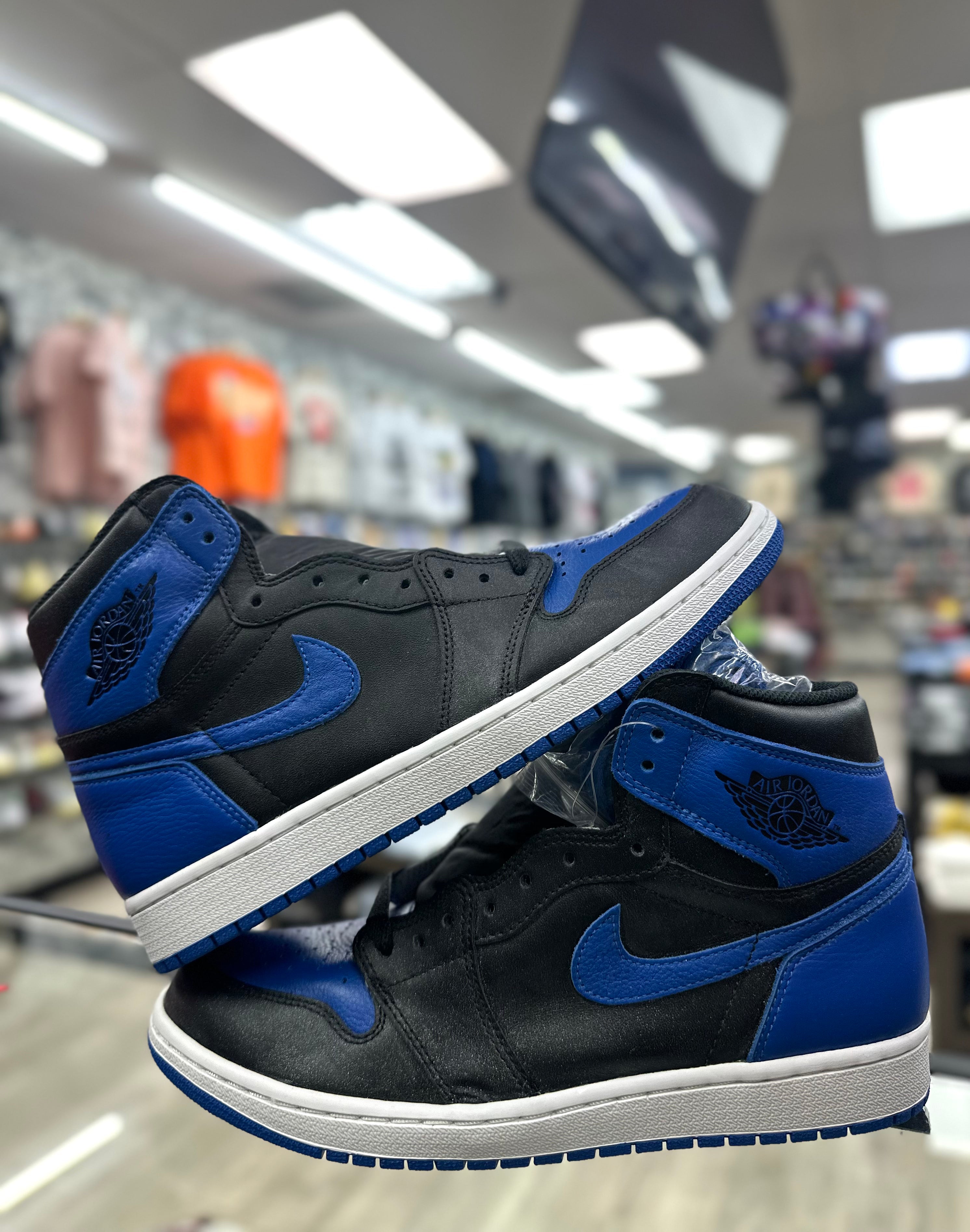 Air Jordan Retro 1  "Royal"