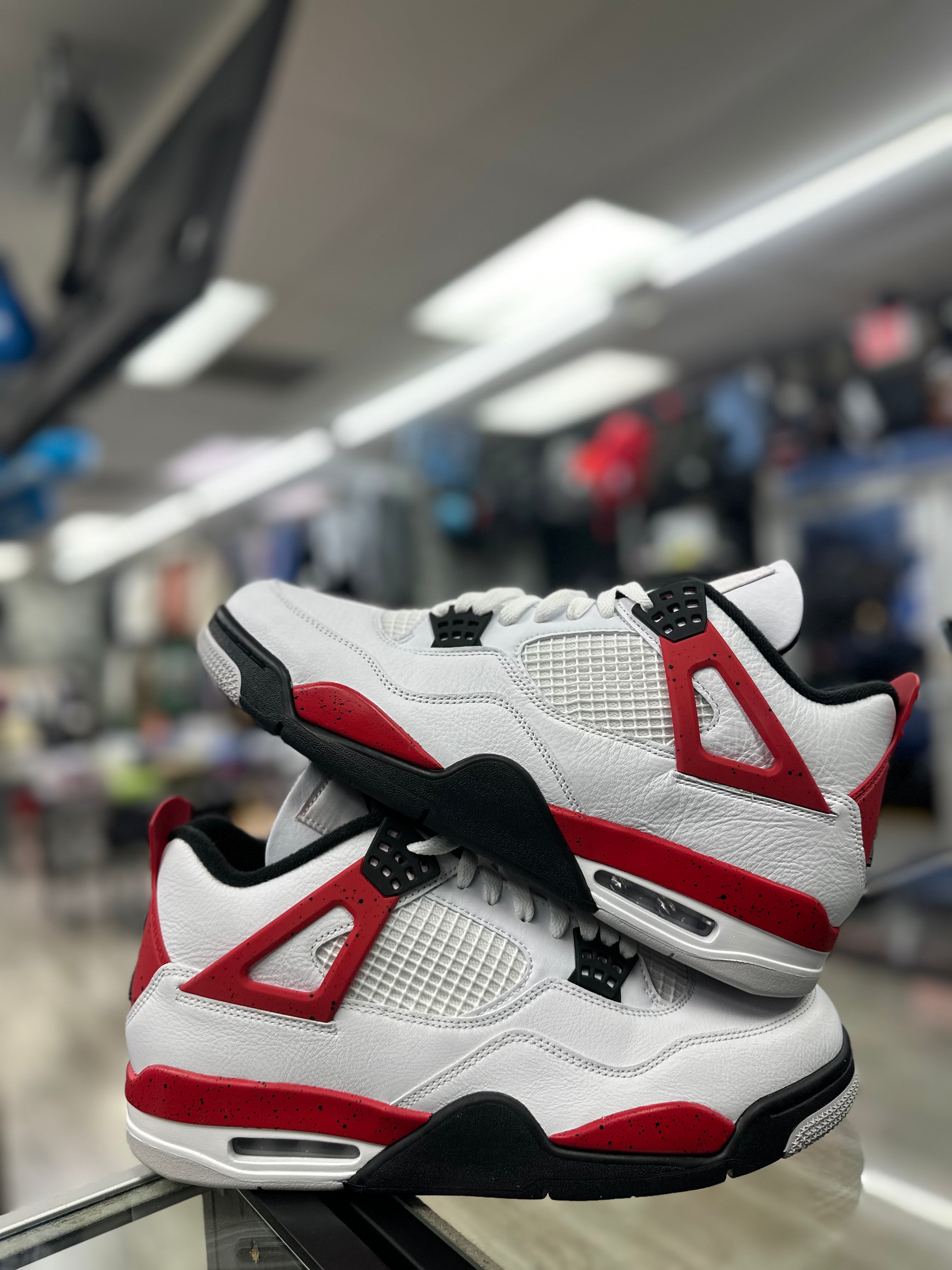 Air Jordan Retro 4 "Red Cement"