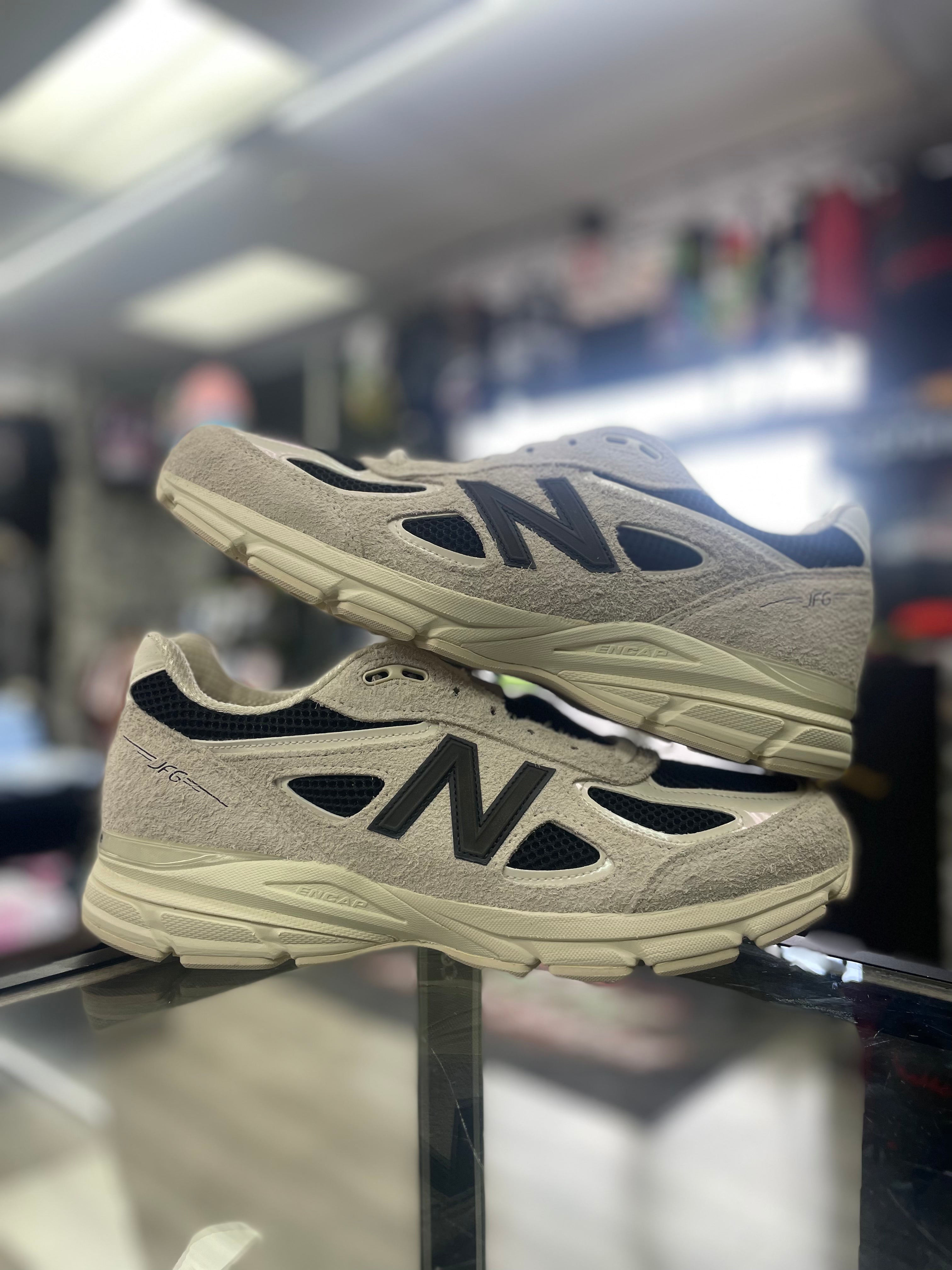 New Balance Sneakers - kicksby3y