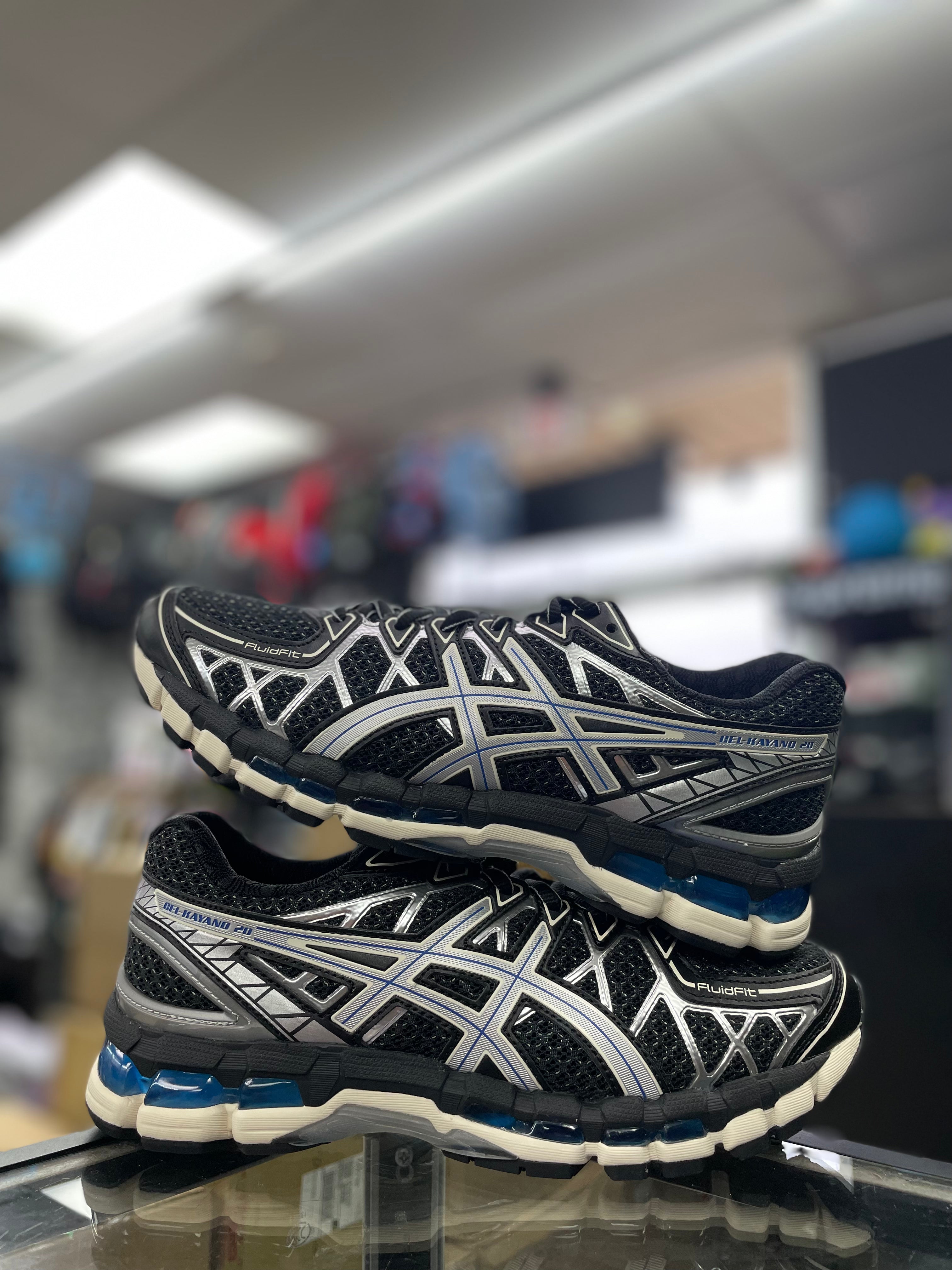 Asics Gel-Kayano 20 "Black/Pure Silver"