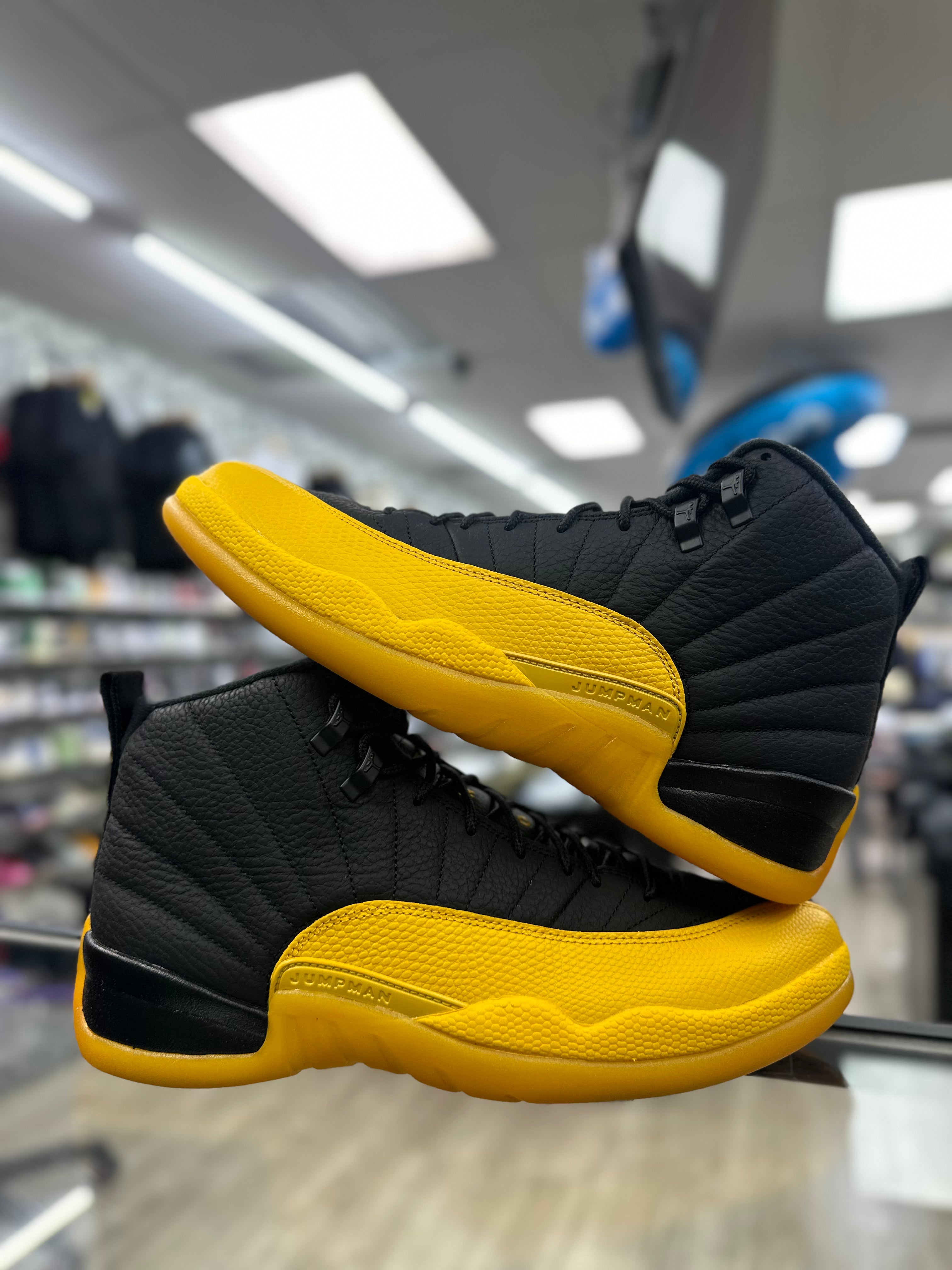 Air Jordan Retro 12 "University Gold"