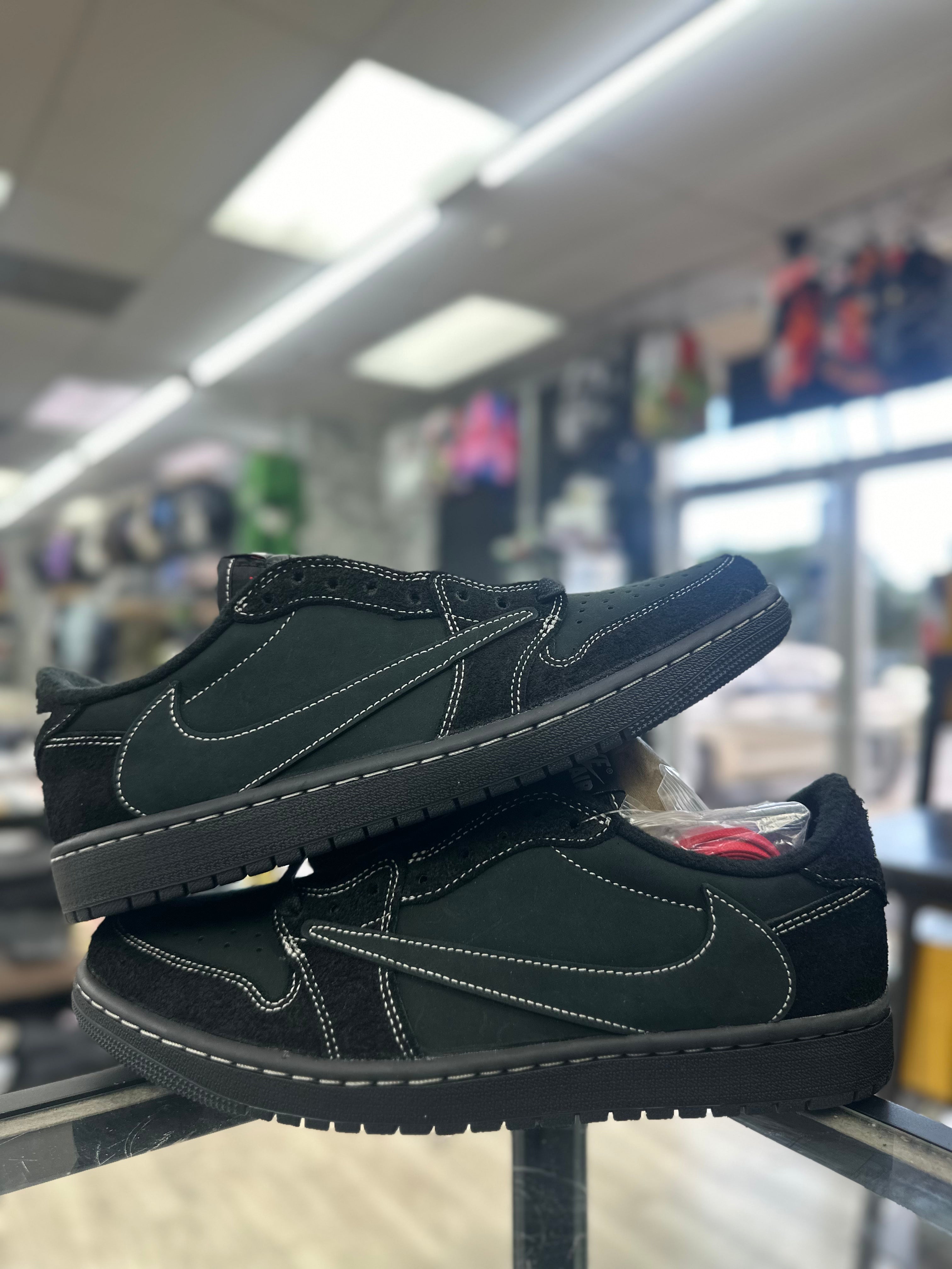 Air Jordan 1 Low “Travis Scott Black Phantom”