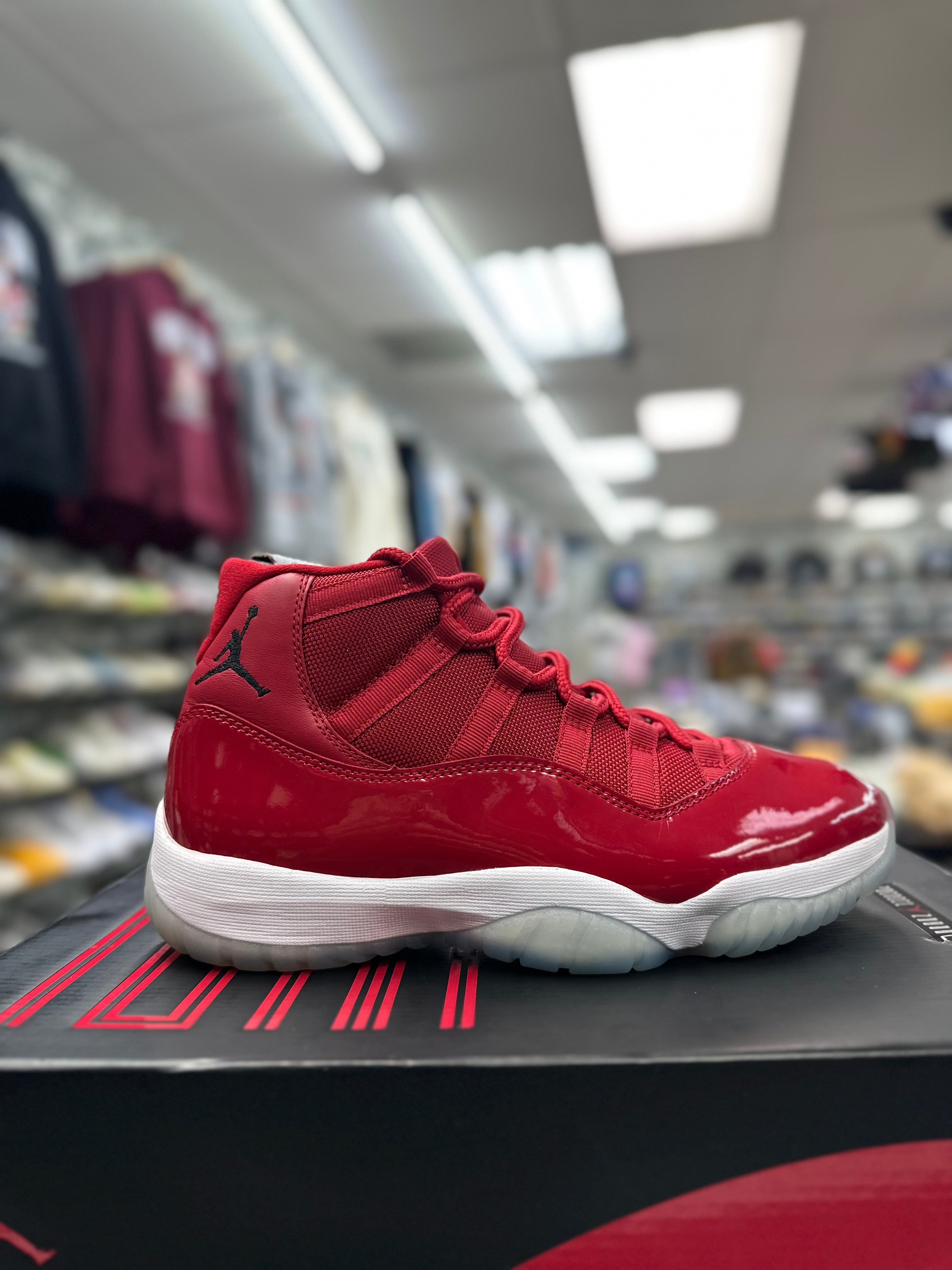 Jordan retro 11 win like online