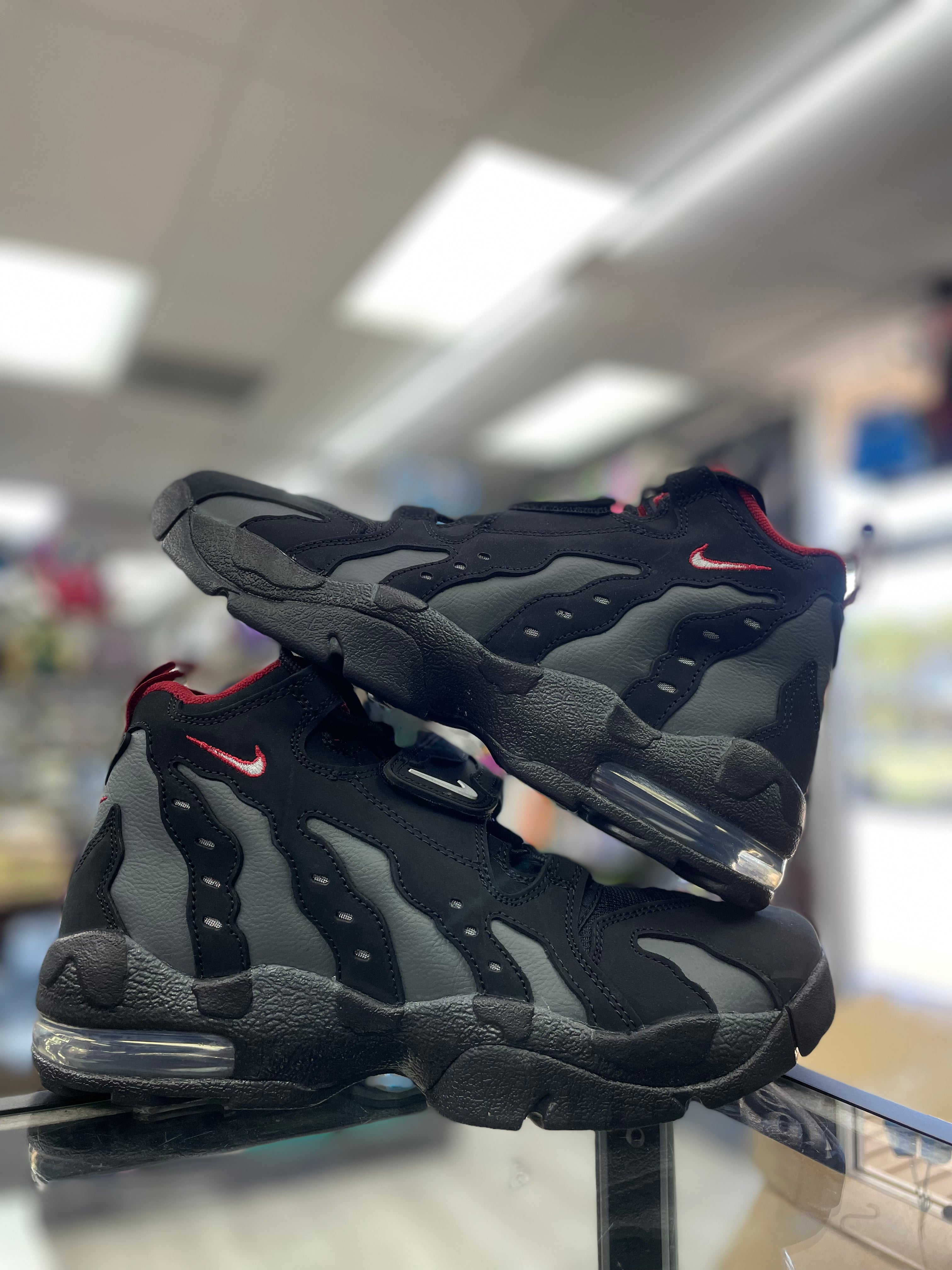 Nike Air DT Max 96 “Falcons”