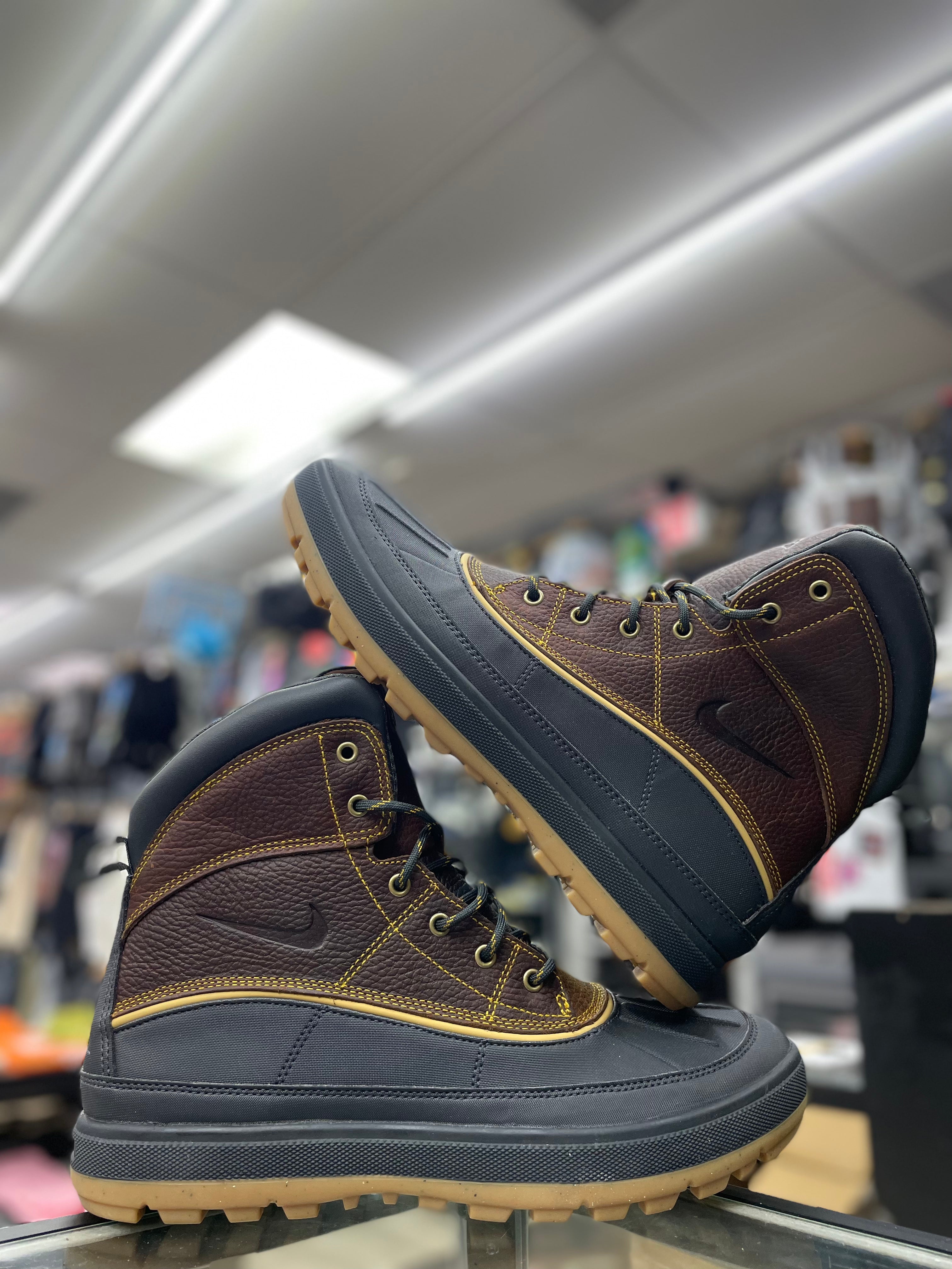 Nike ACG Woodside II “Dark Gold Leaf” (525393-770)