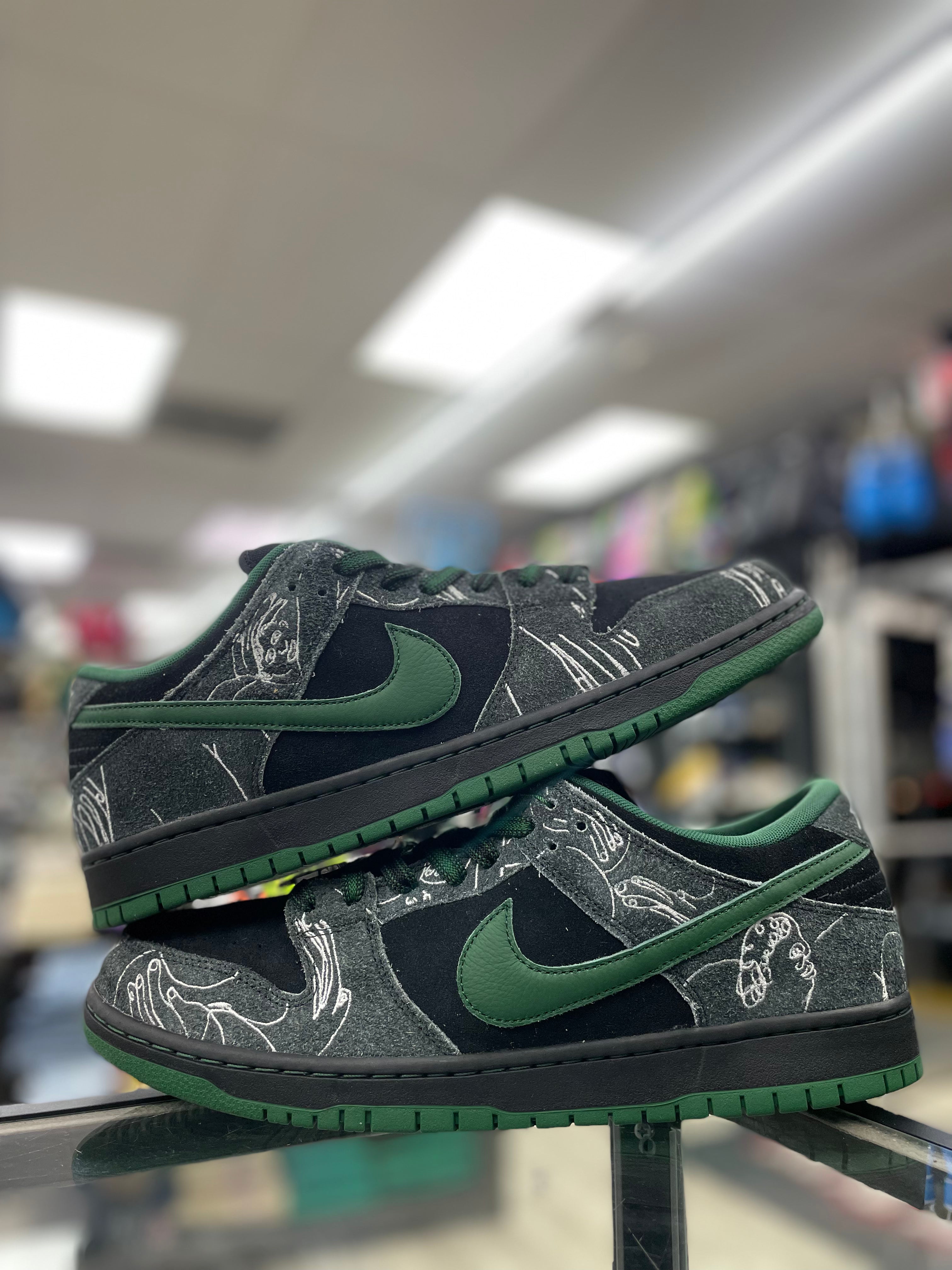 Nike SB Dunk Low  “There Skateboards”