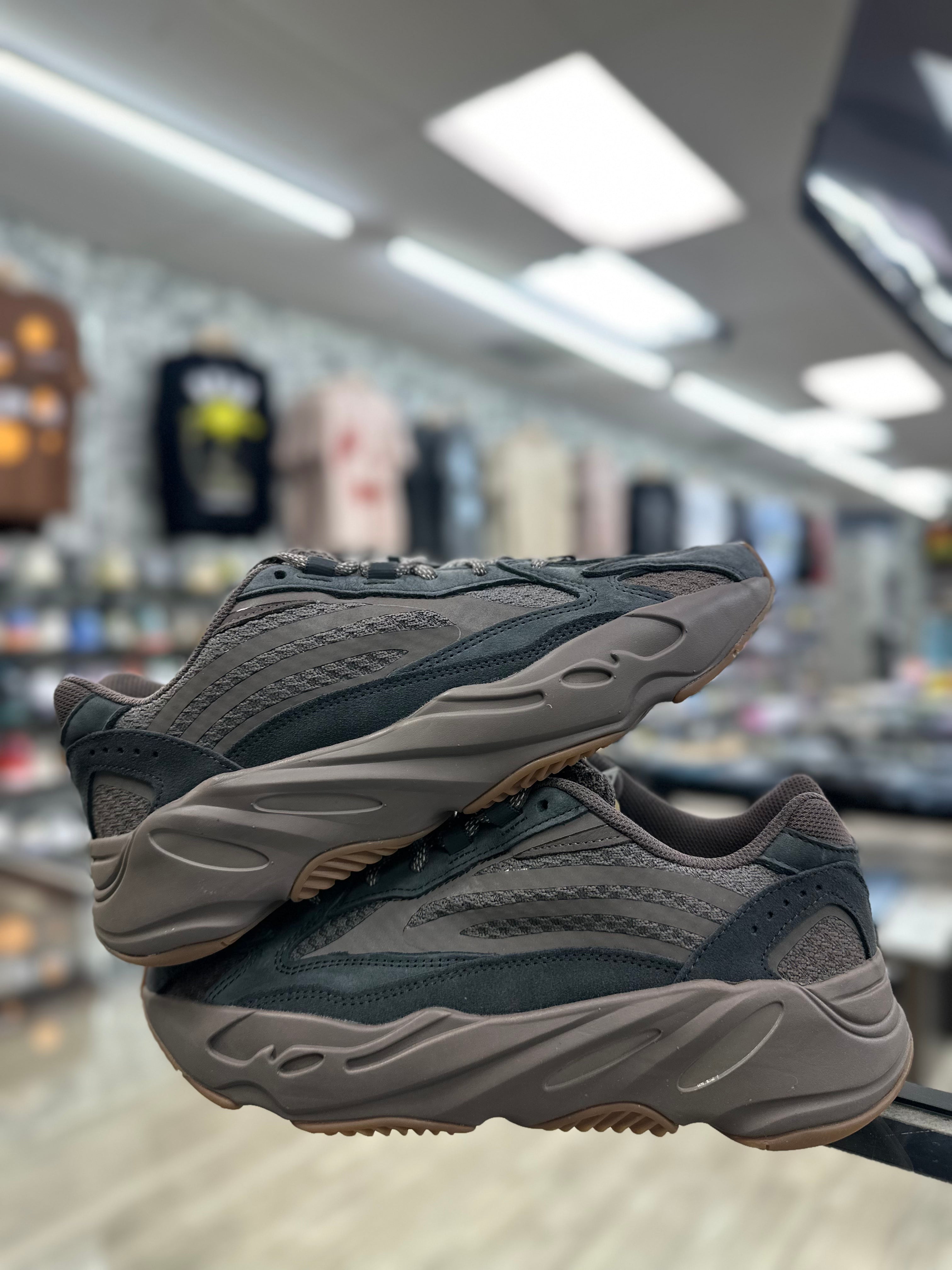 Yeezy Boost 700 V2 “Mauve”