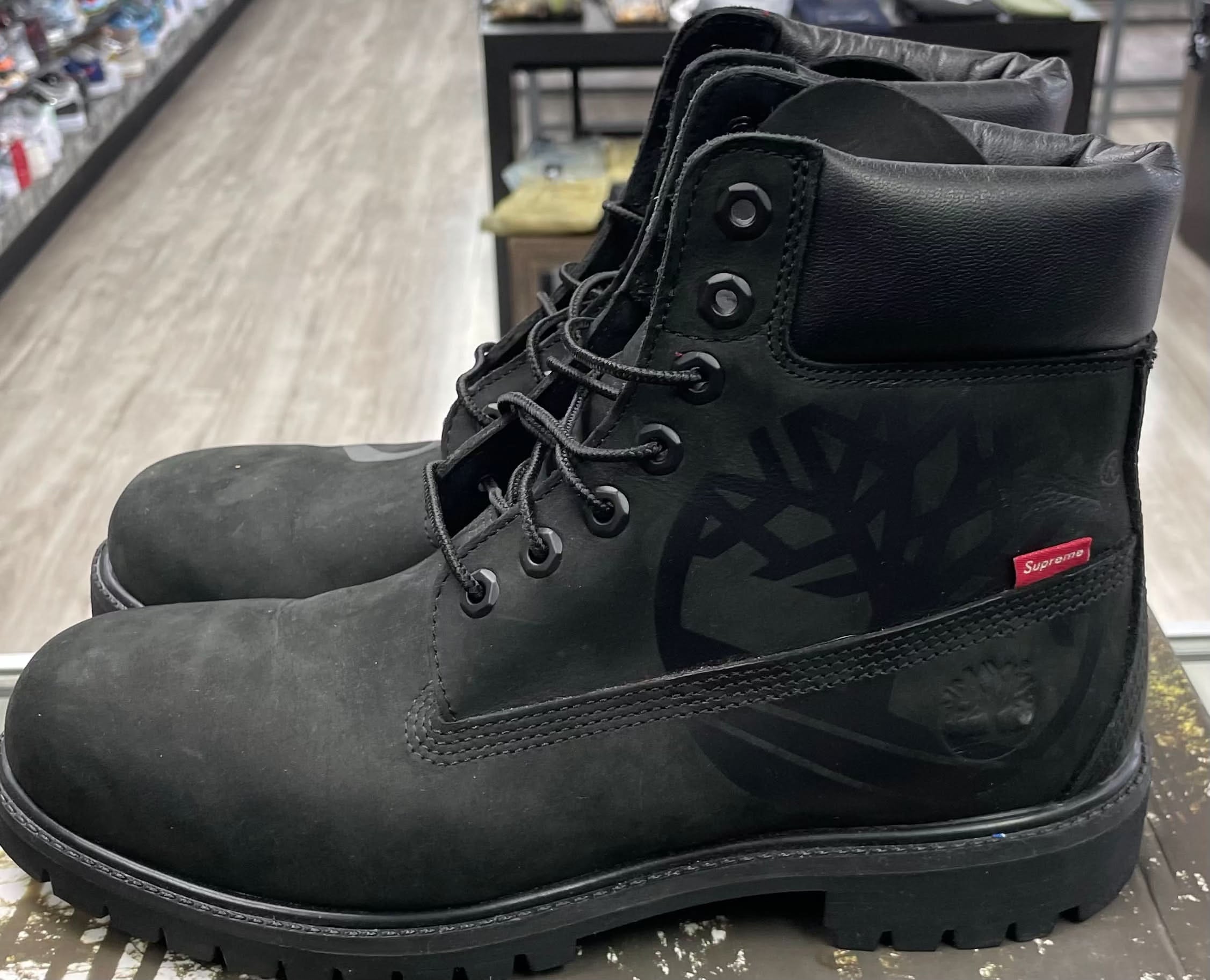 Timberland 6” Boot “Supreme Black” Waterproof *Size 9.5 Preowned