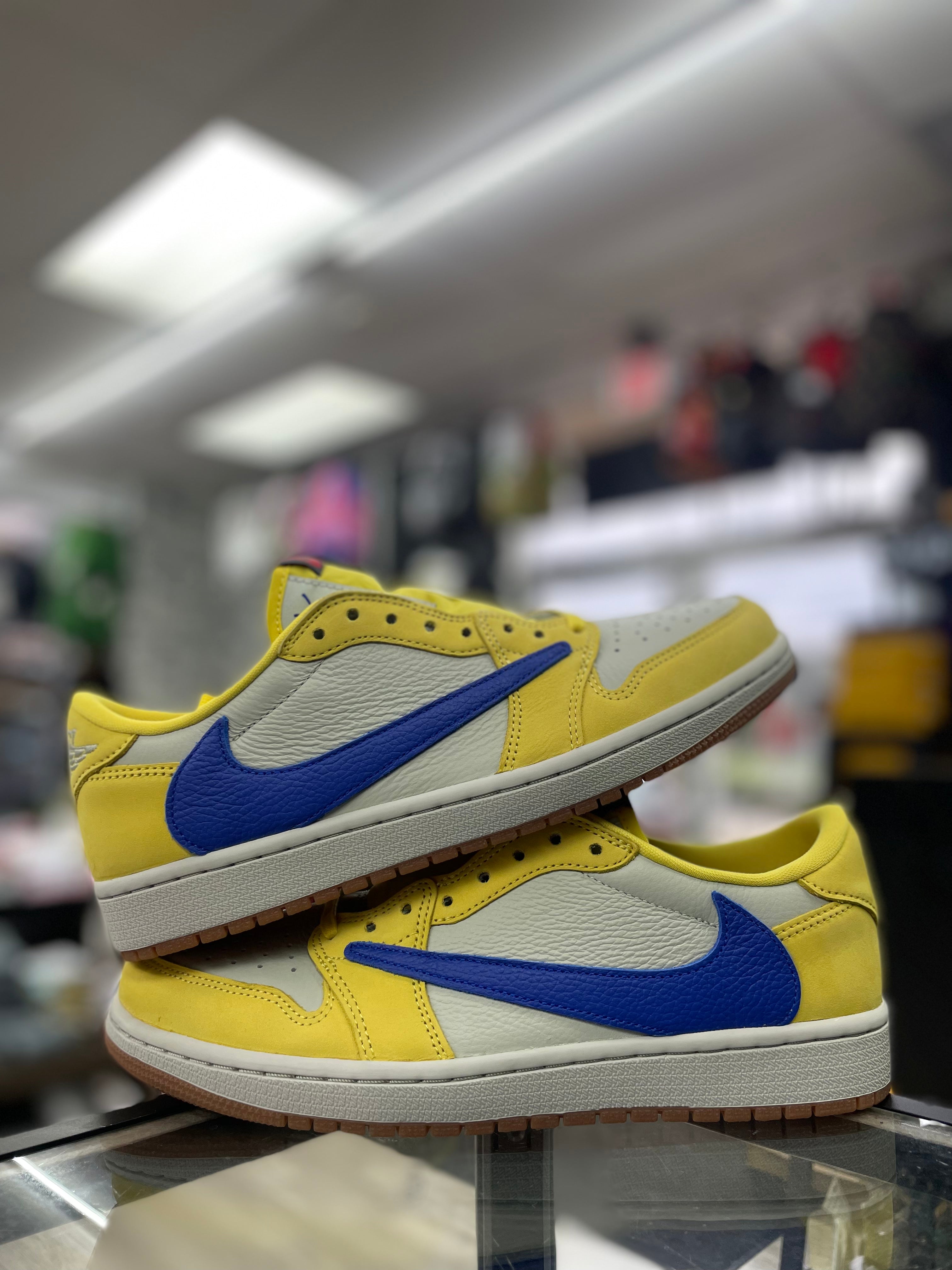 Air Jordan 1 Low “Travis Scott Canary”