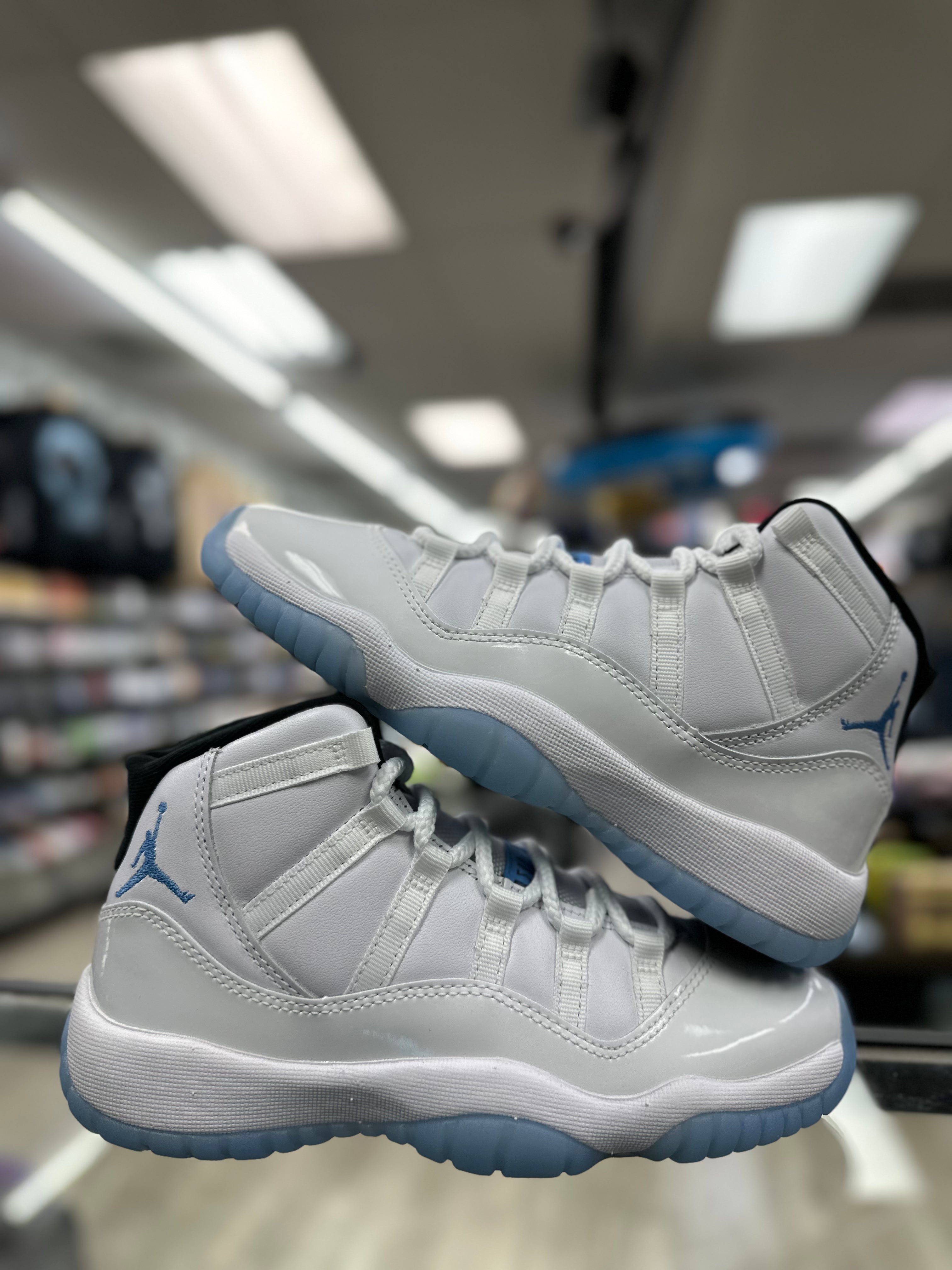 Jordan 11 legend blue gs best sale