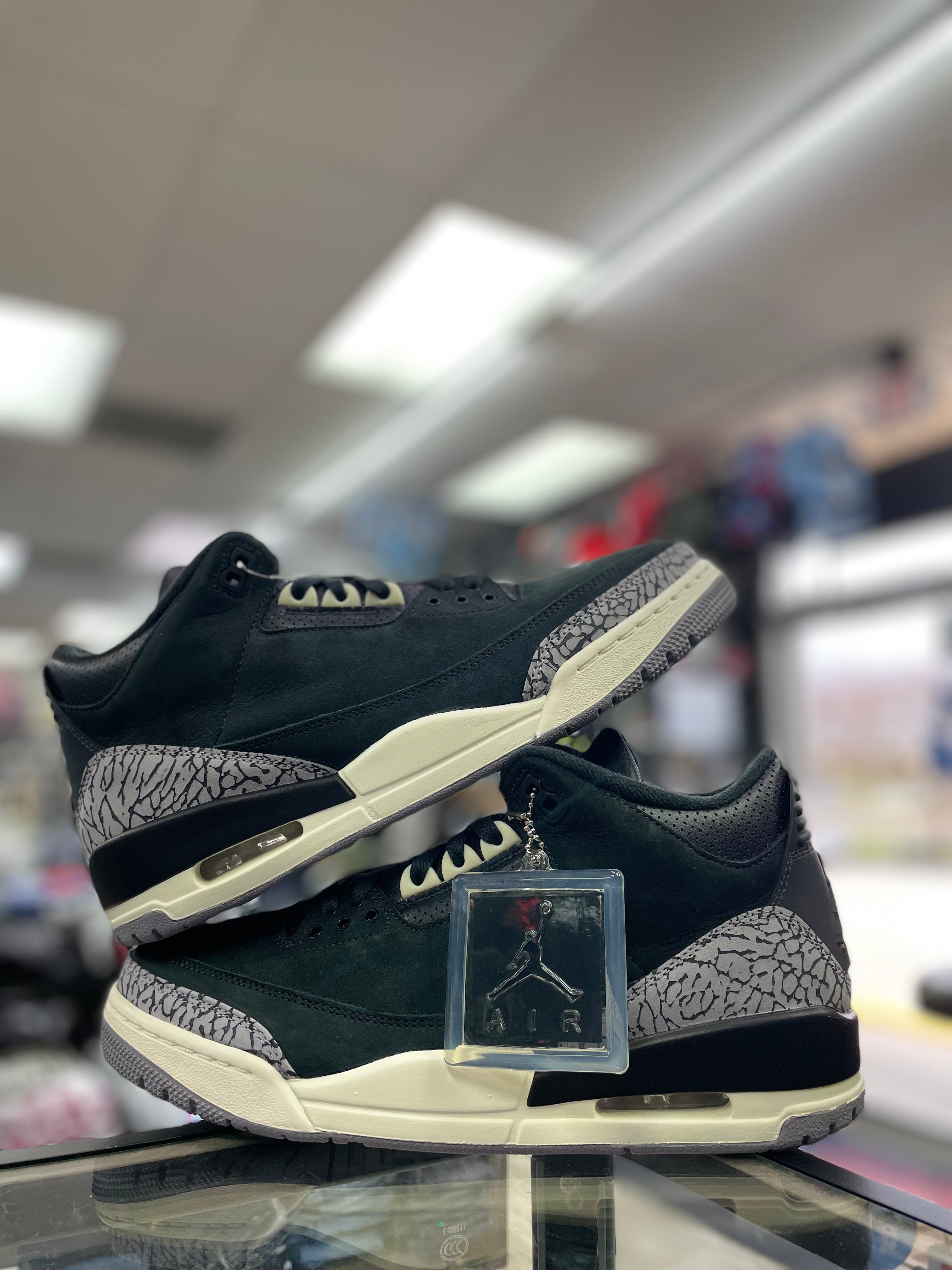 Air Jordan Retro 3 “Off Nior”