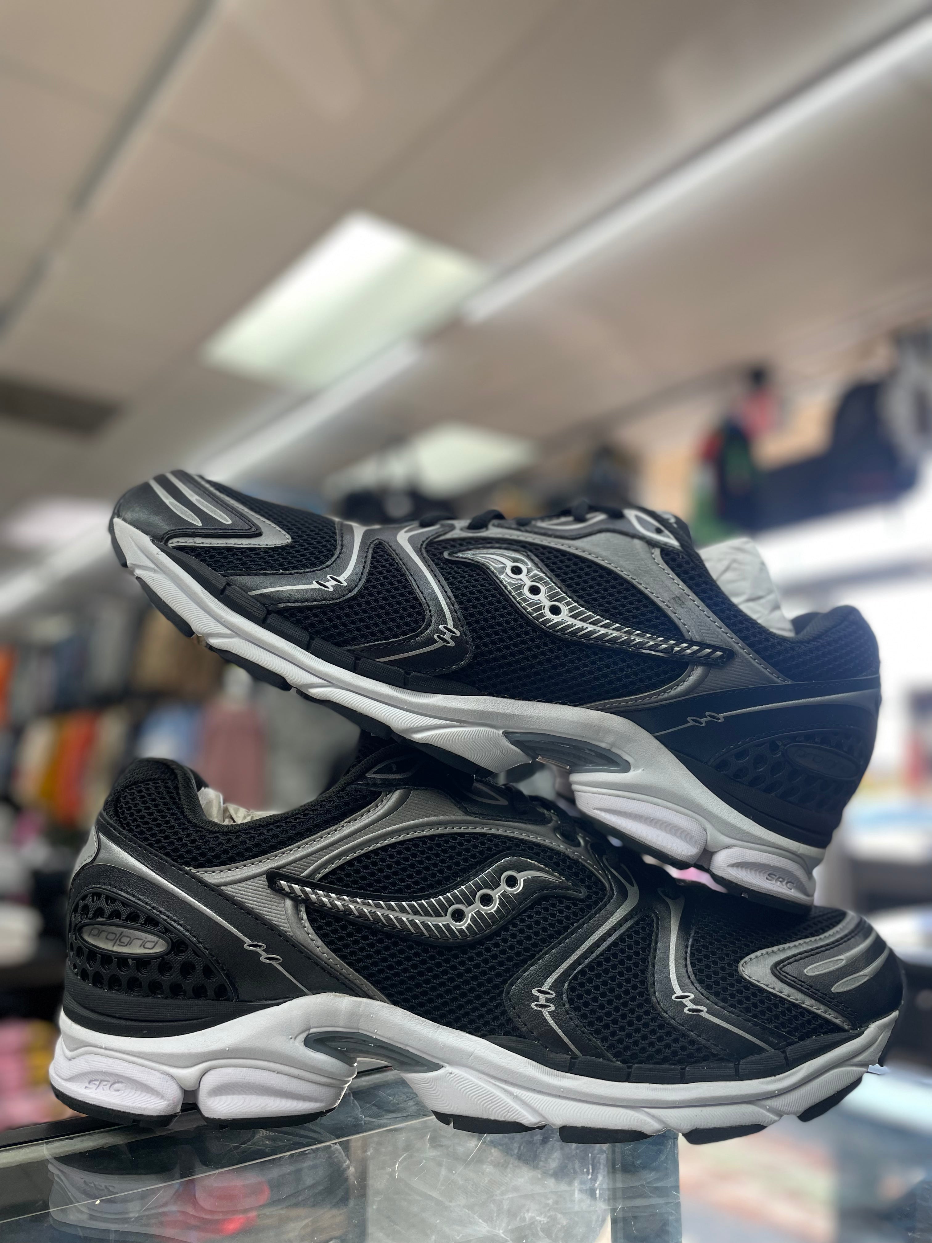Saucony ProGrid Triumph 4 “Black Silver” (S70841-2)