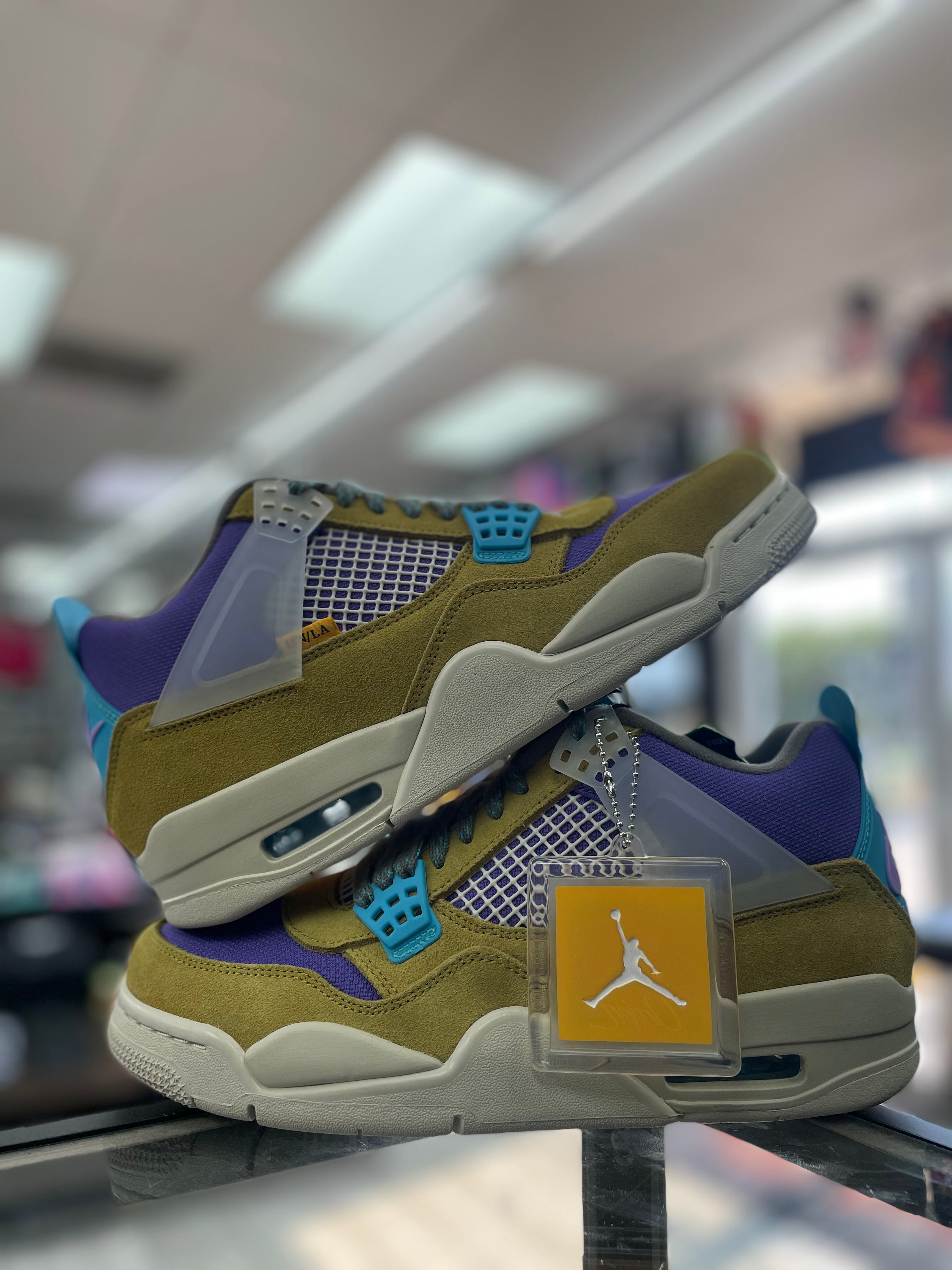 Air Jordan Retro 4 SP “30th Anniversary Union Desert Moss”