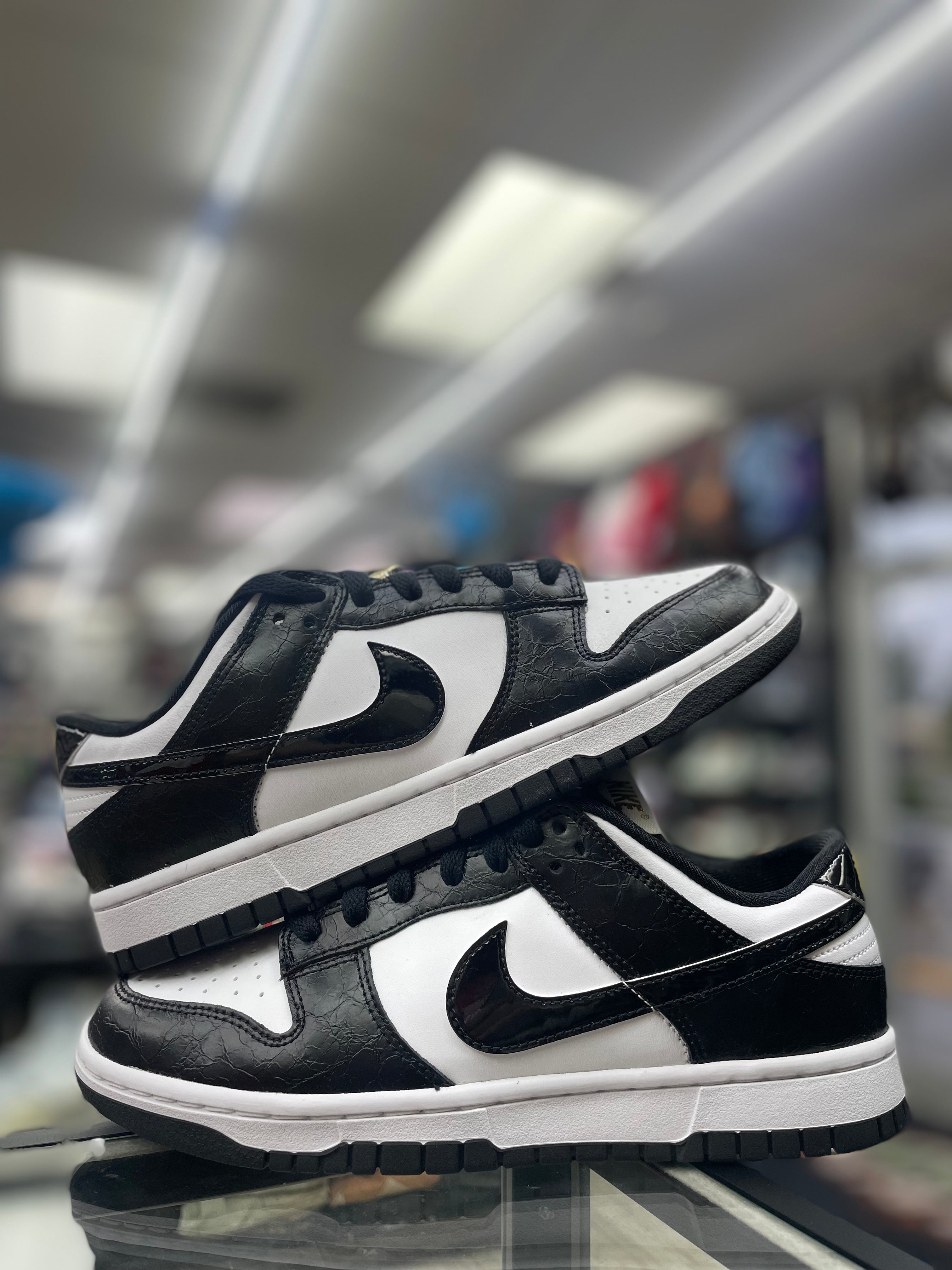 Nike Dunk Low “World Champs Black White”