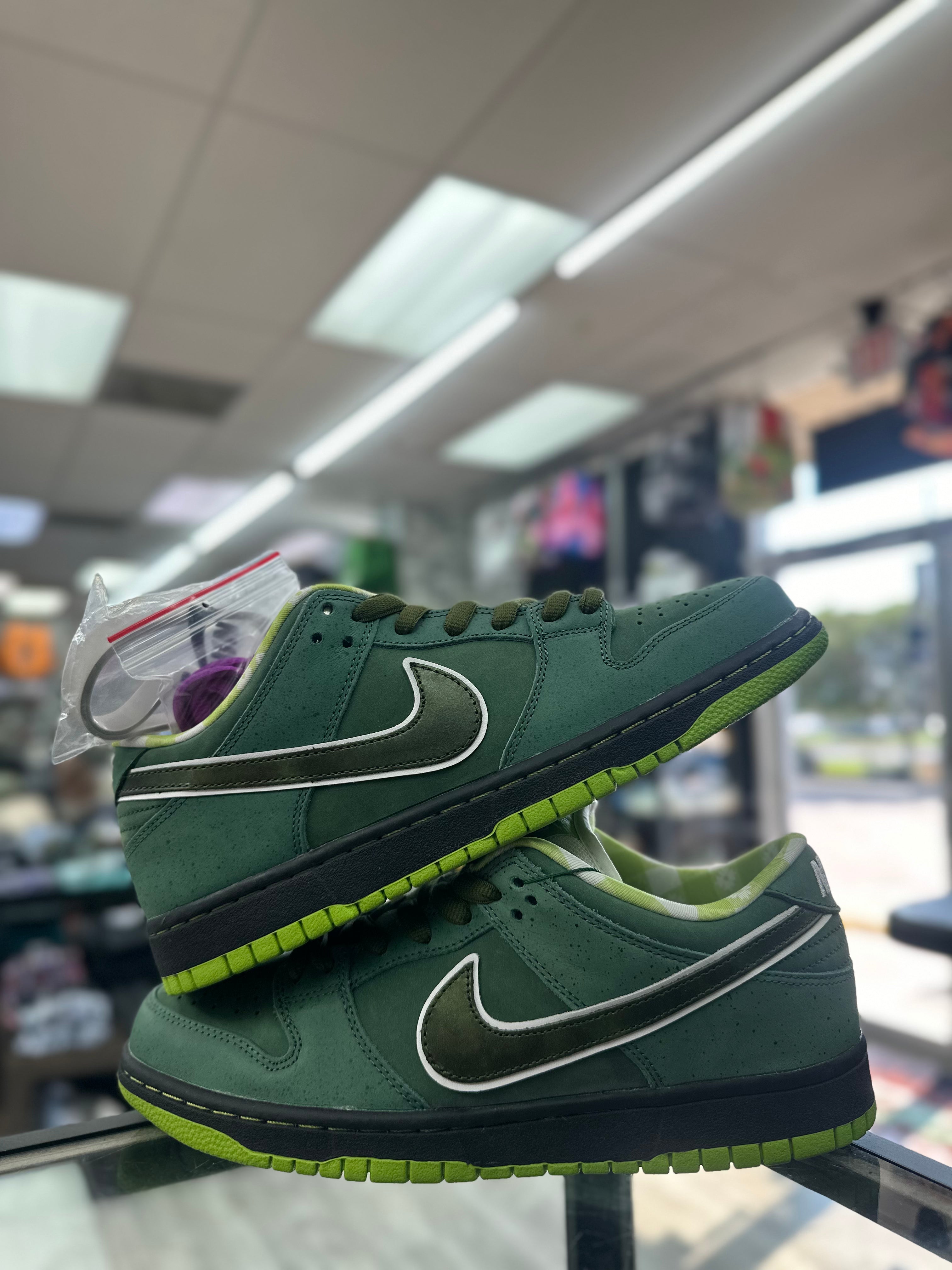 Nike SB Dunk Low “Concepts Green Lobster” (Special Box)