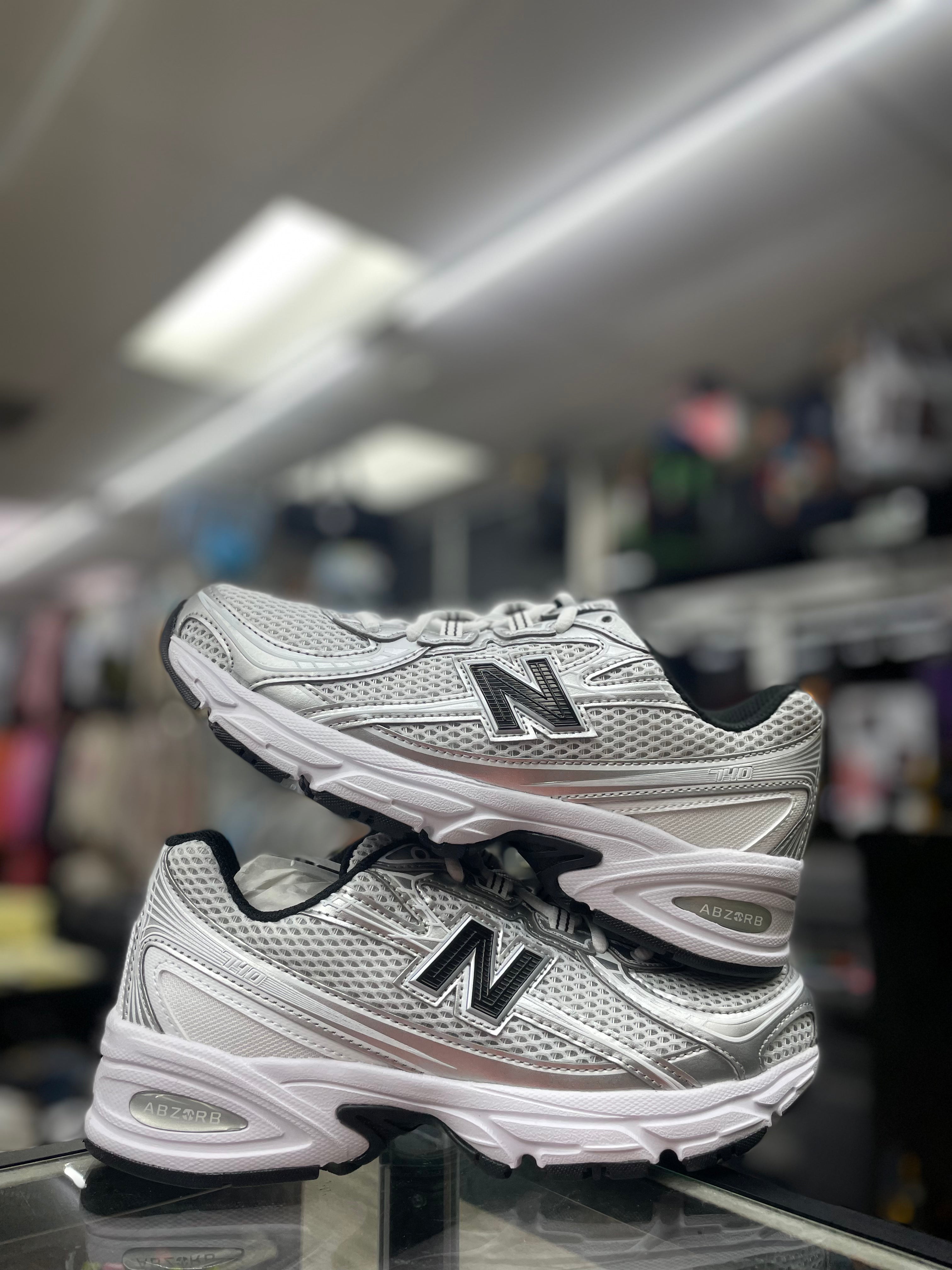 New Balance 740 “White Silver Metallic Navy” (U740NW2)