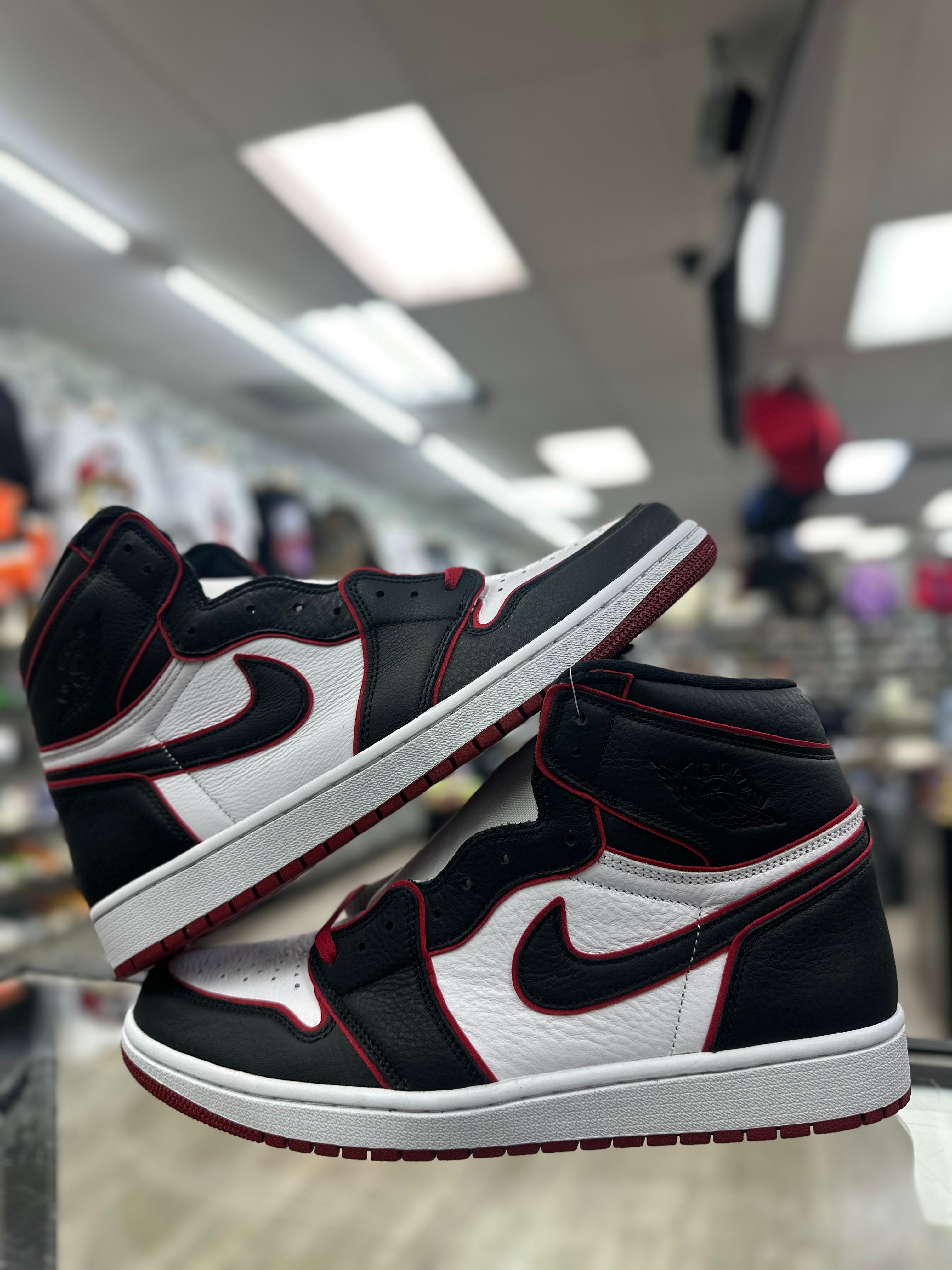 Air Jordan 1 "Bloodline"