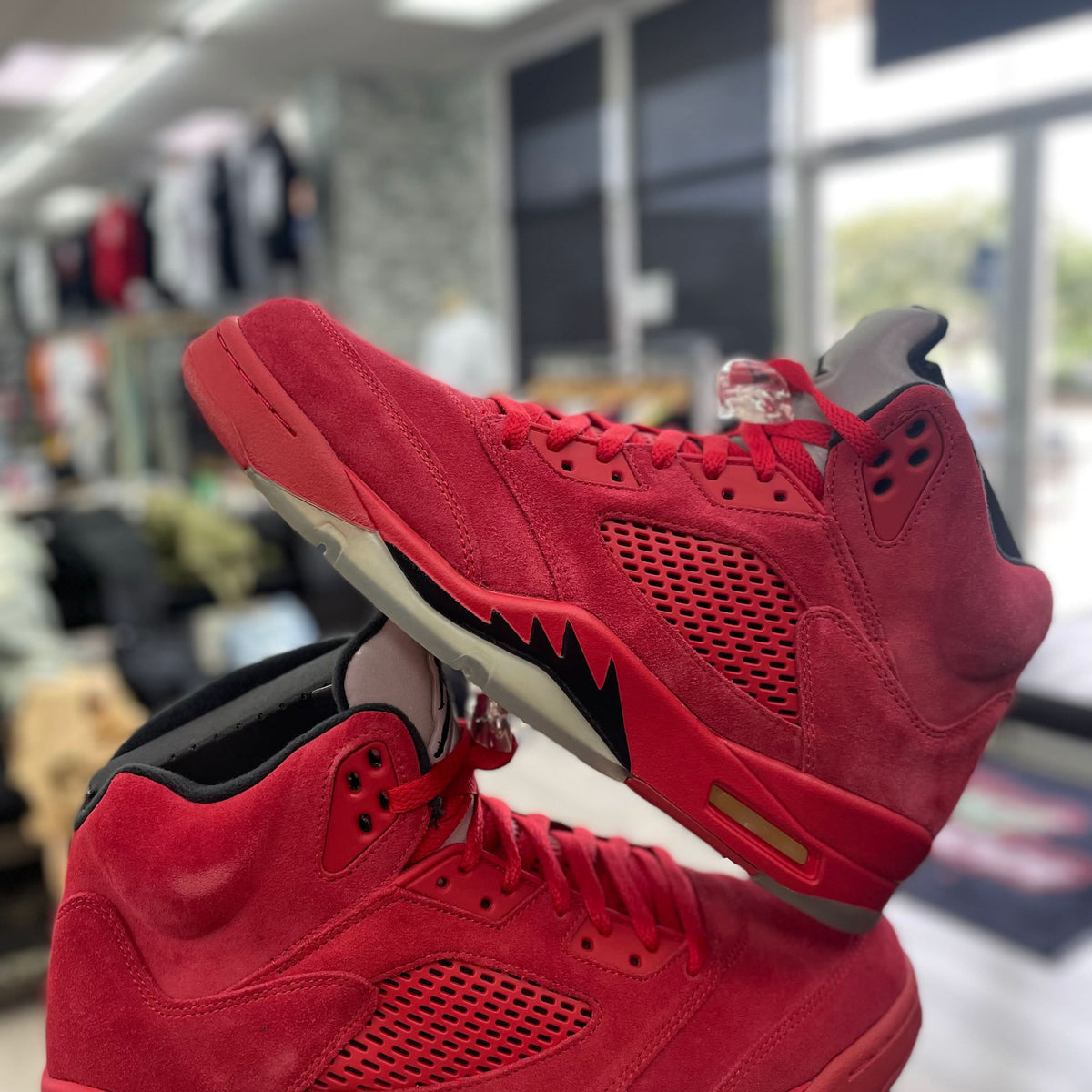 Jordan red 218 discount