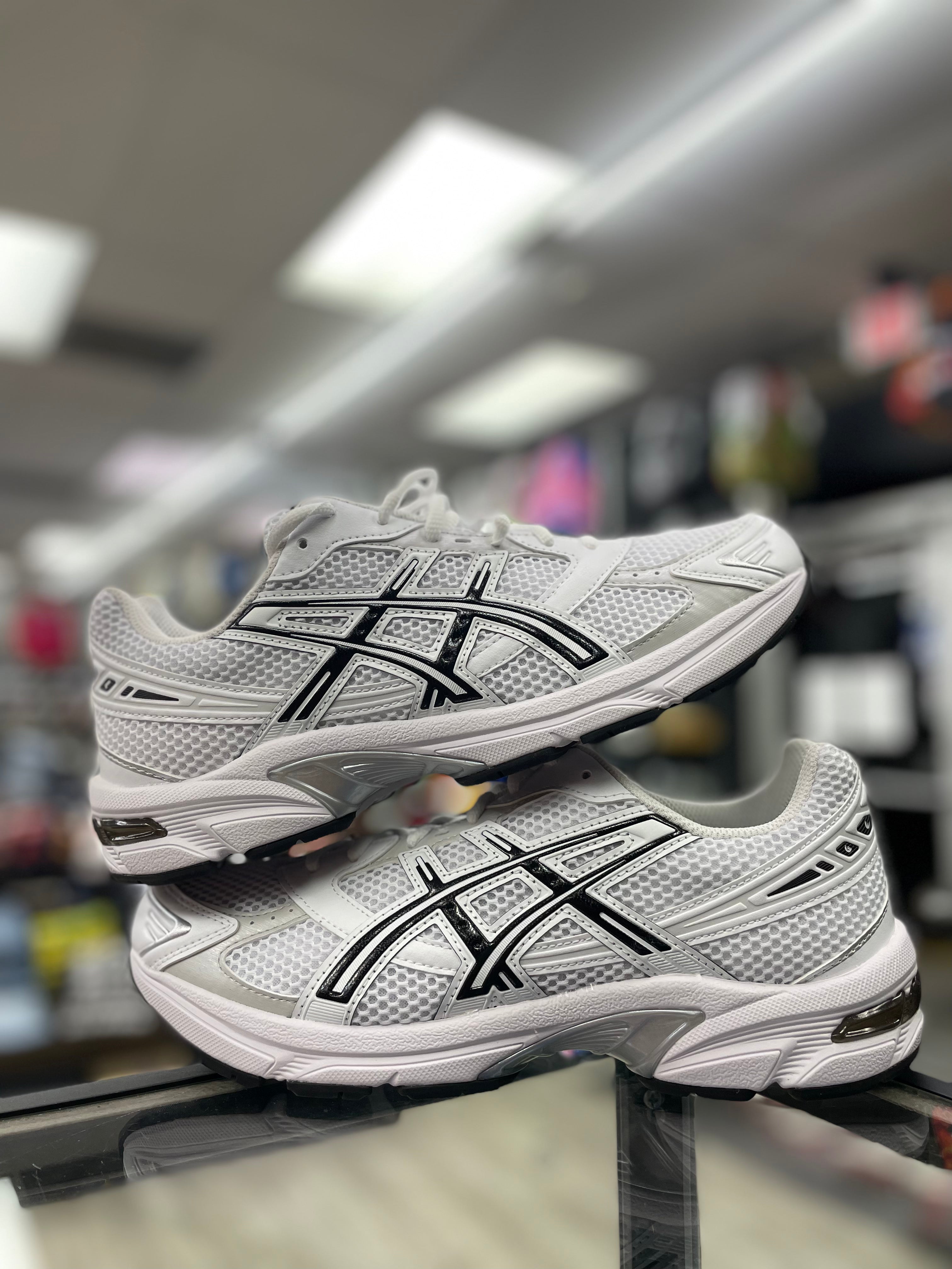 Asic Gel-1130 “Black/White” (Men)