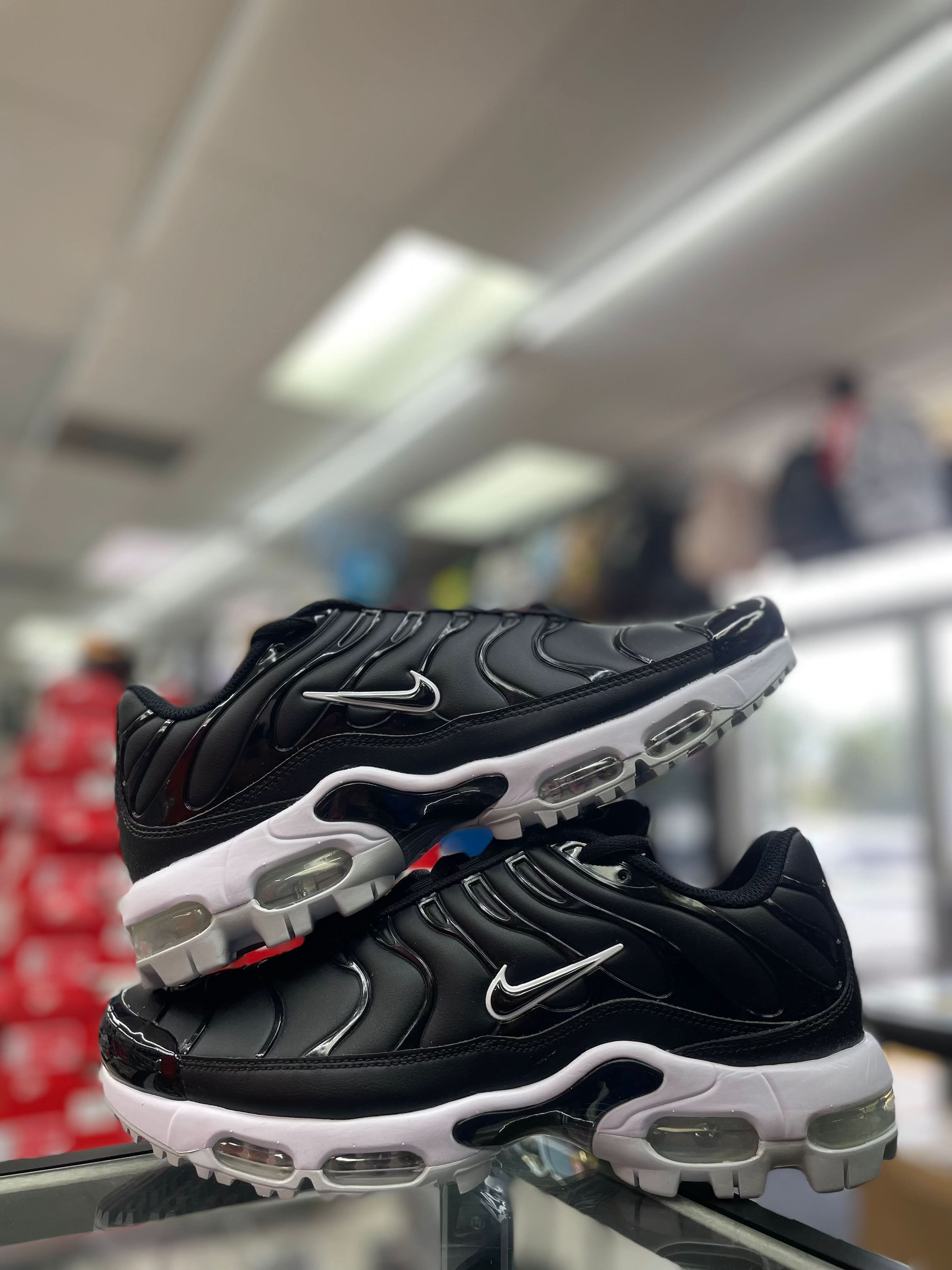 Nike Air Max Plus Golf “Black Leather”