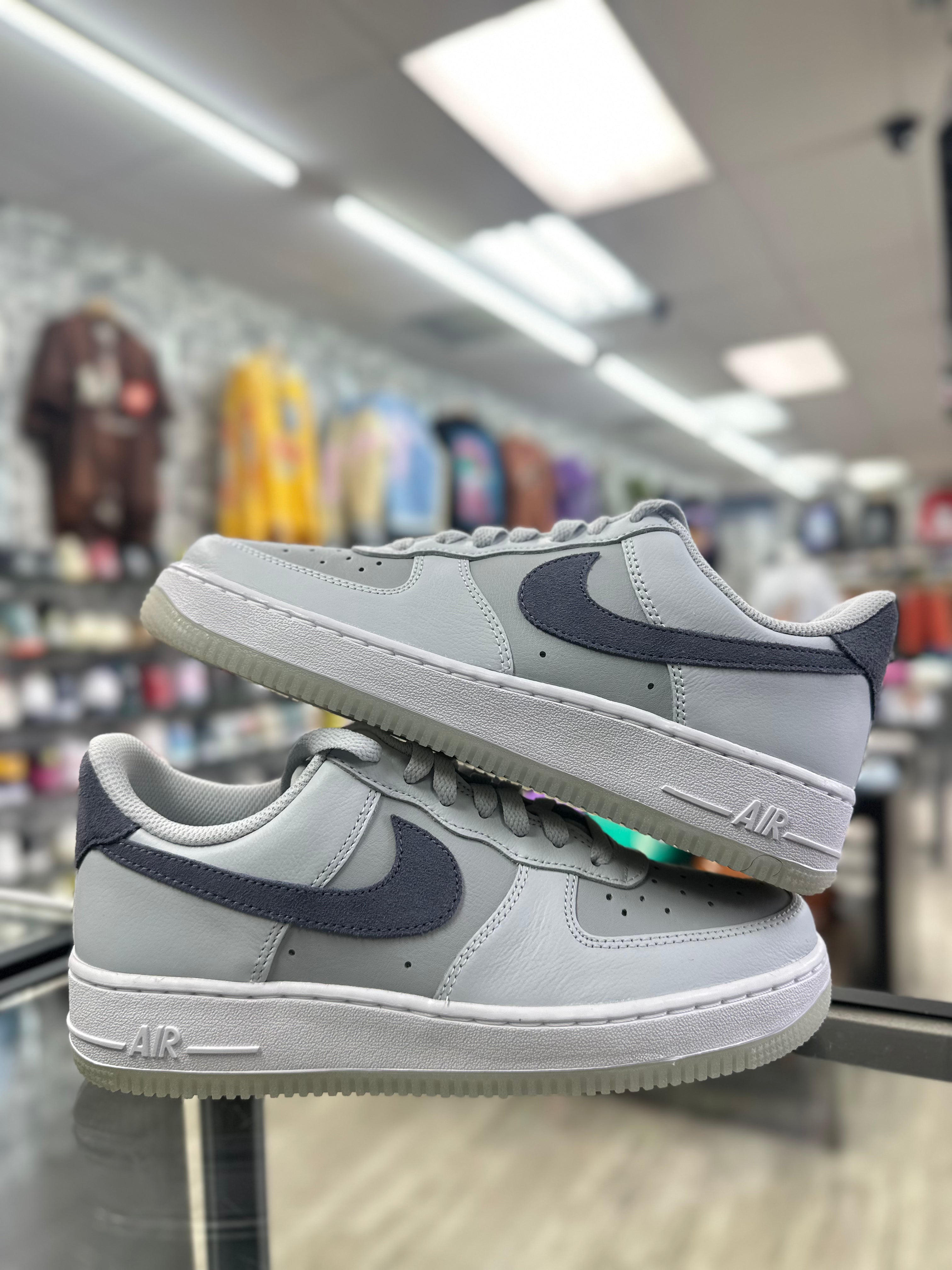 Nike Air Force 1 Low "Pure Platinum Light Carbon"