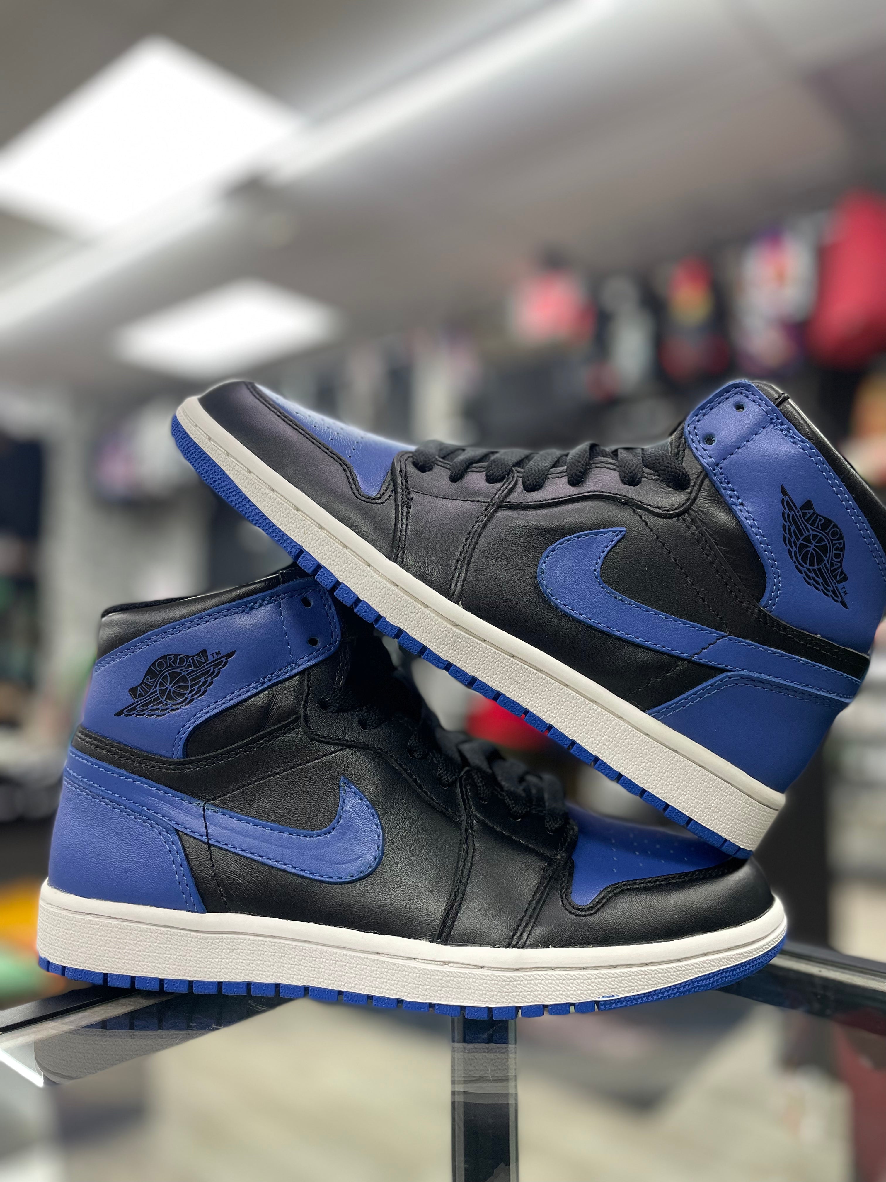 Air Jordan Retro 1 “Black Royal Blue”