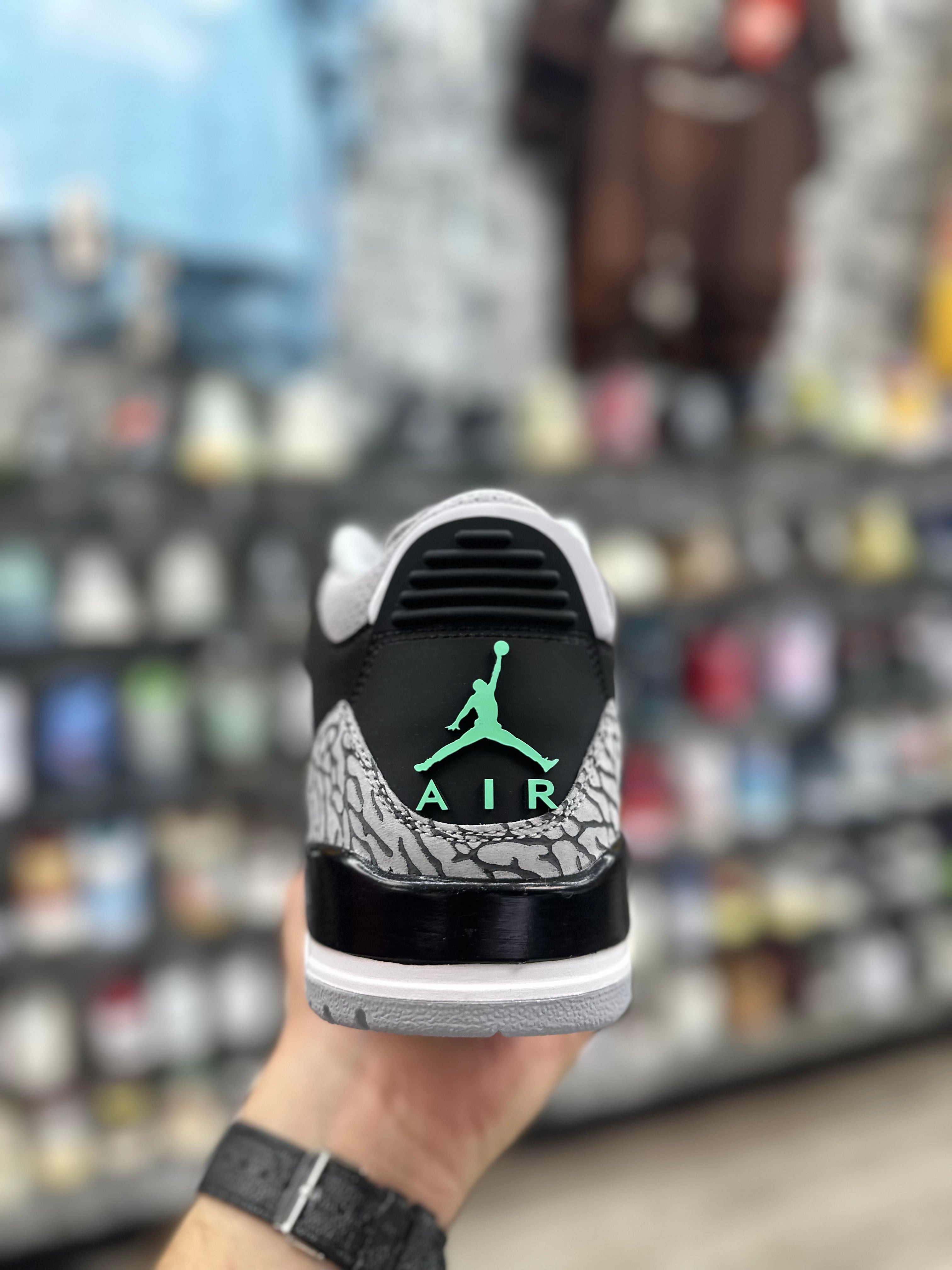 Air Jordan Retro 3 "Green Glow"