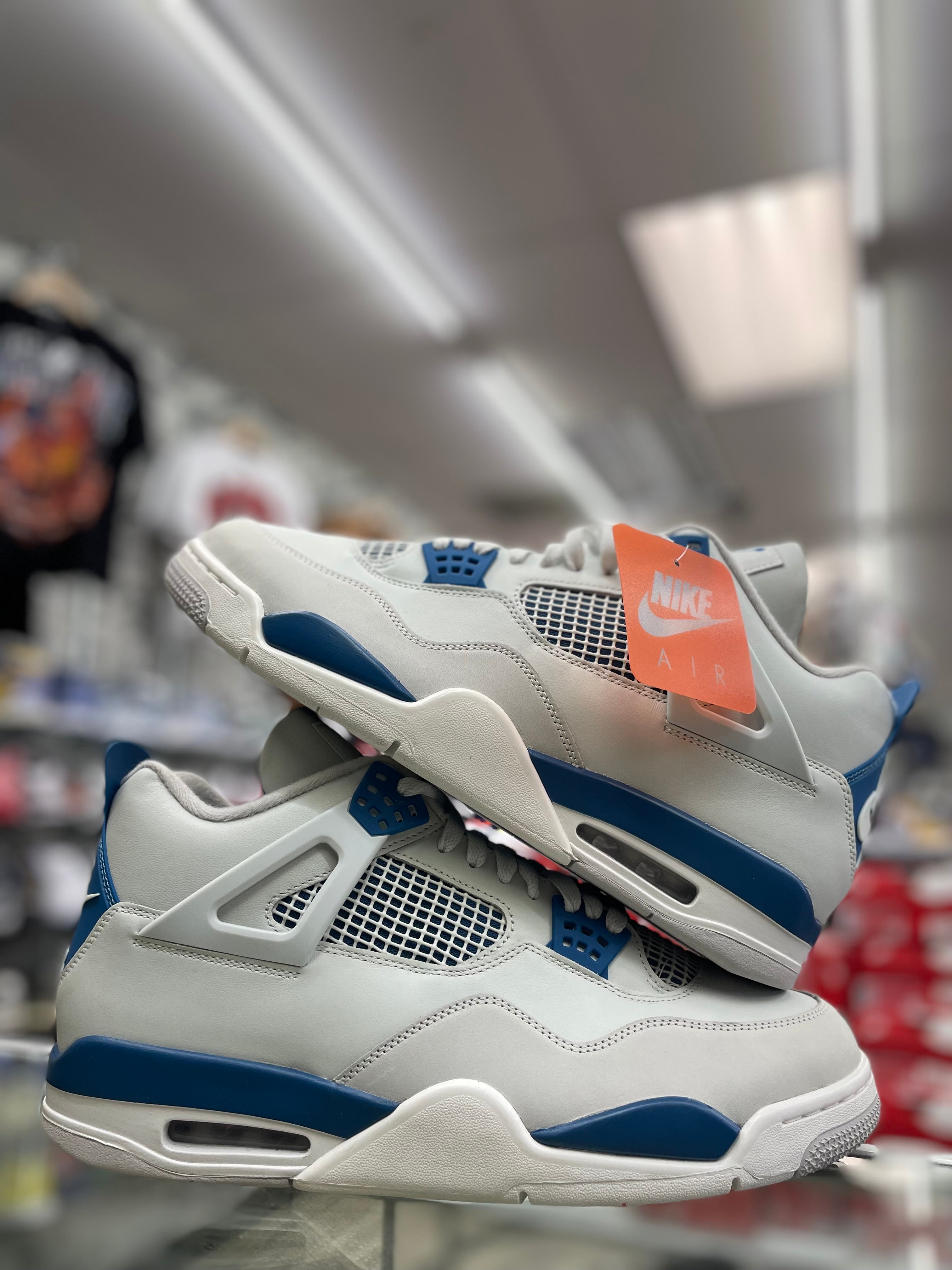 Air Jordan Retro 4 “Military Blue” (MEN)