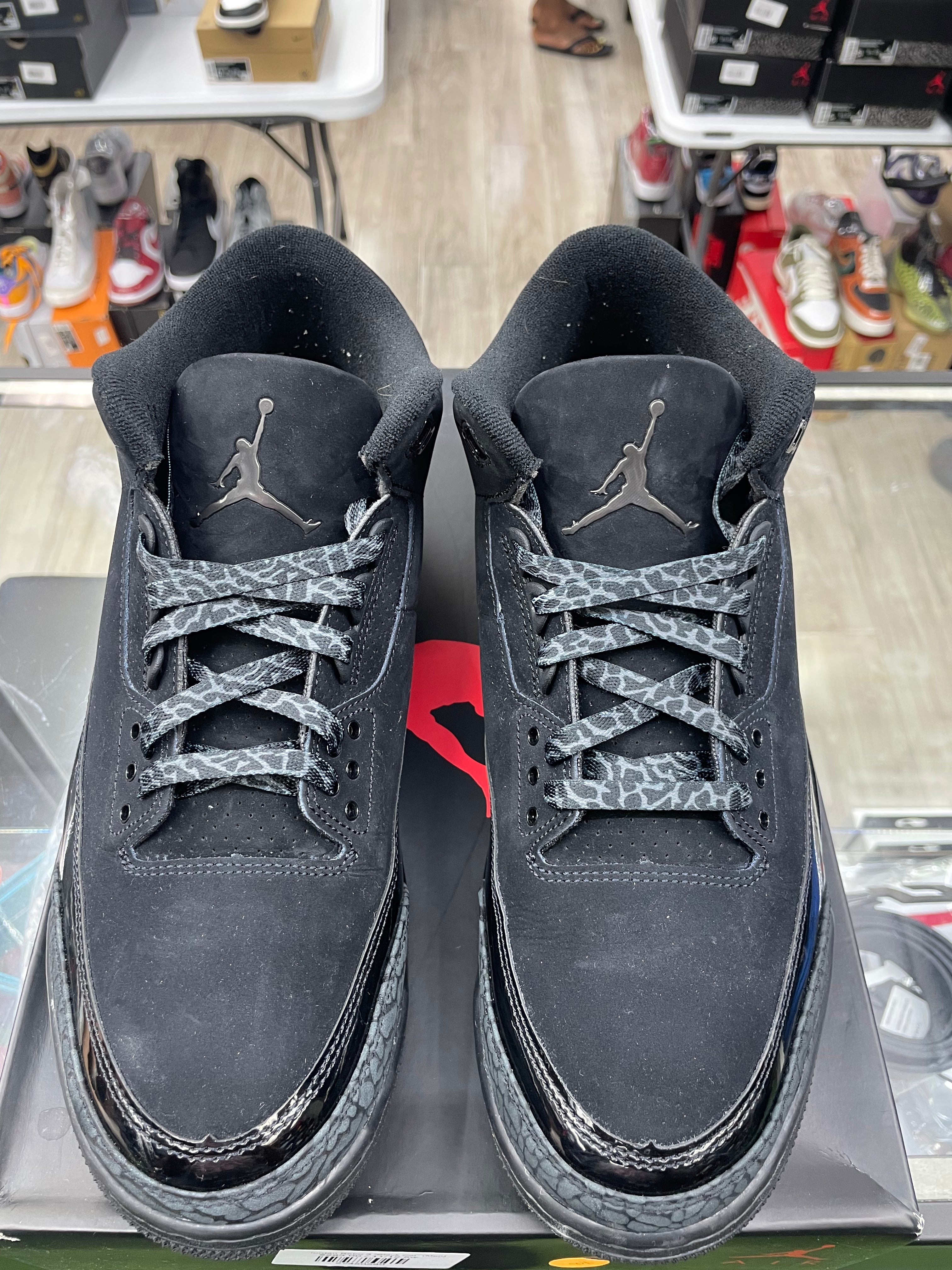 Air Jordan Retro 3  “Black Cat” *Size 11 Preowned*
