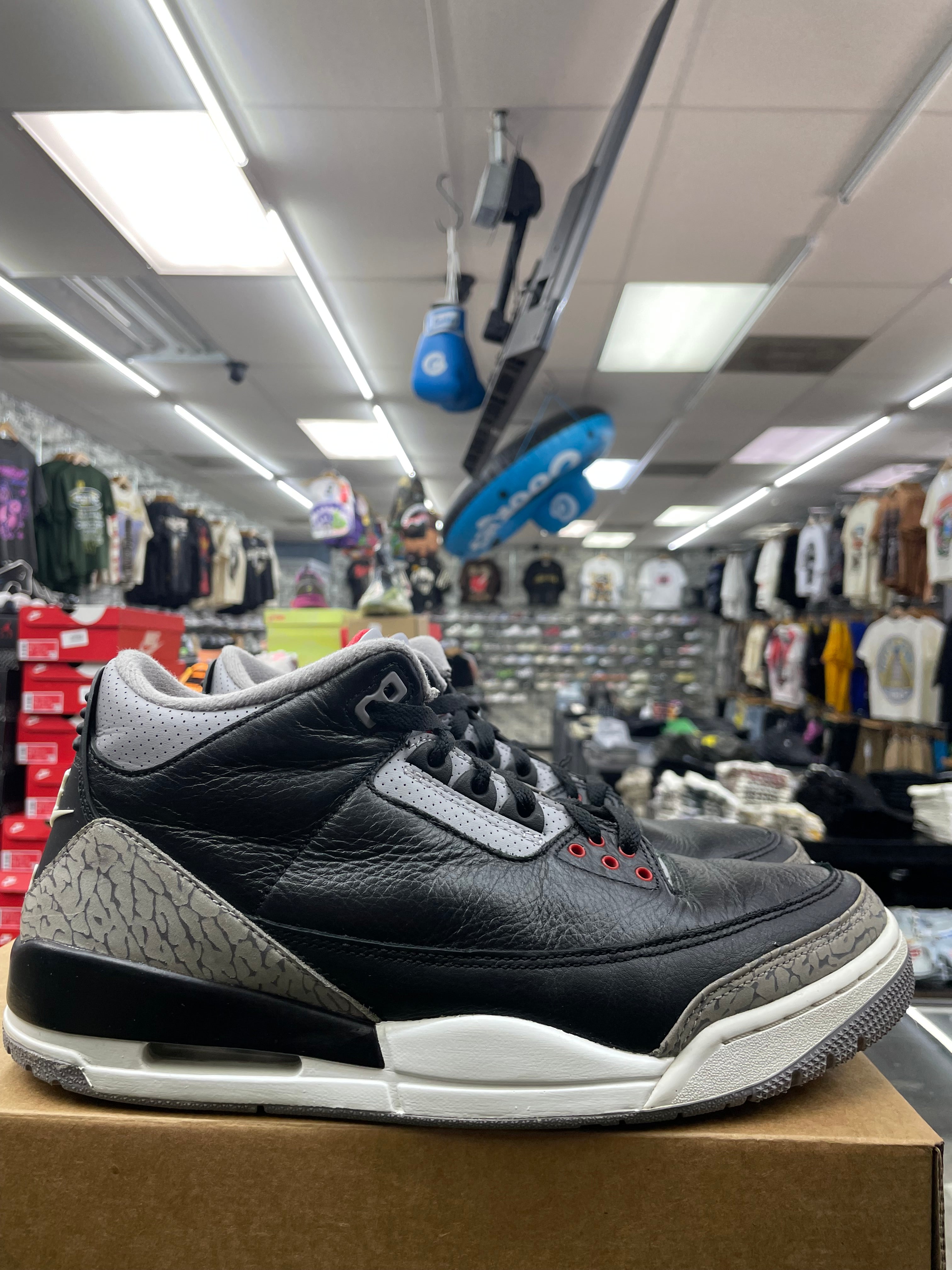Air Jordan Retro 3 “Black Cement *Size 10.5 Preowned*