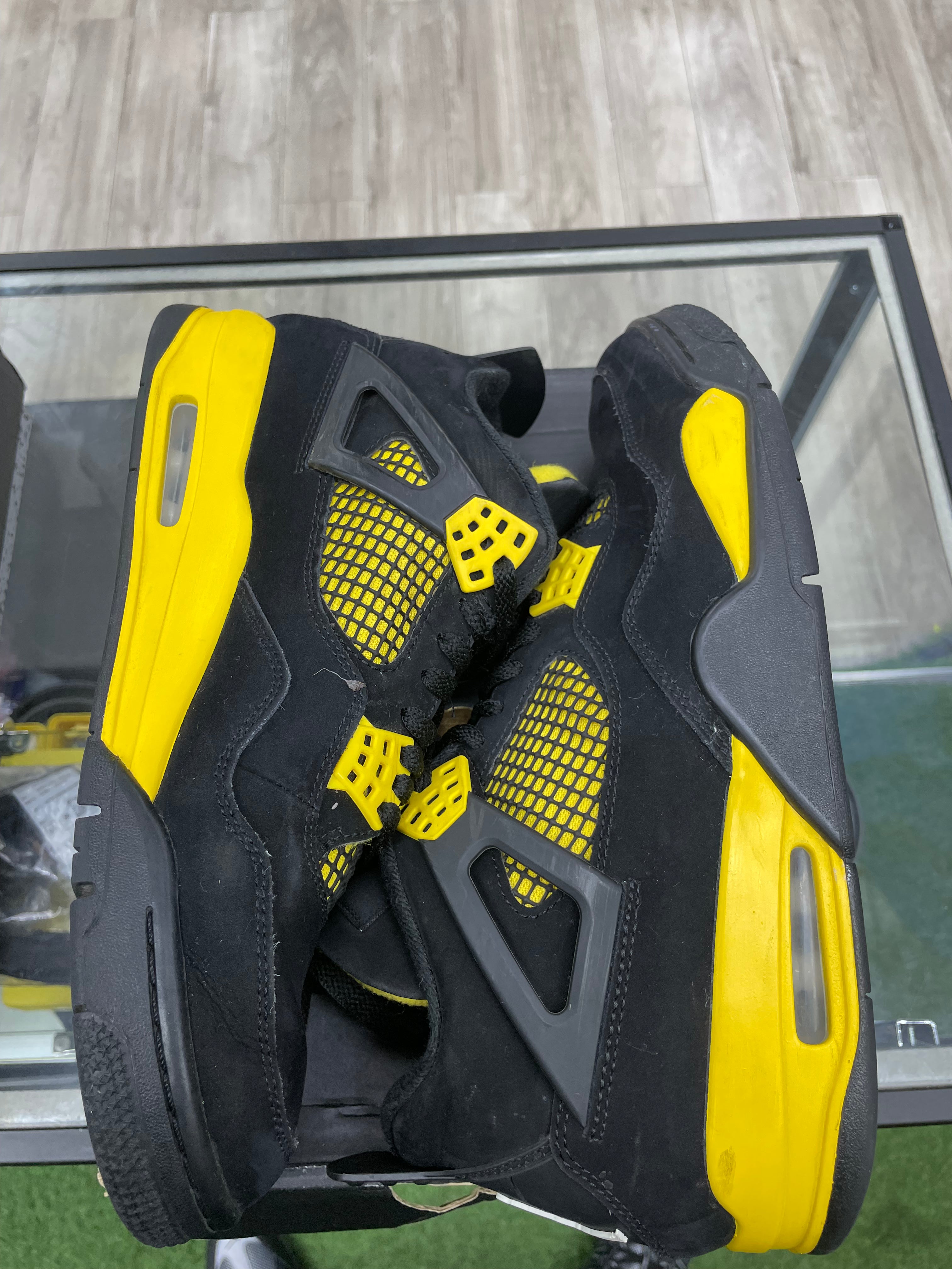 Air Jordan Retro 4 "Yellow Thunder" *Size 11 Preowned*