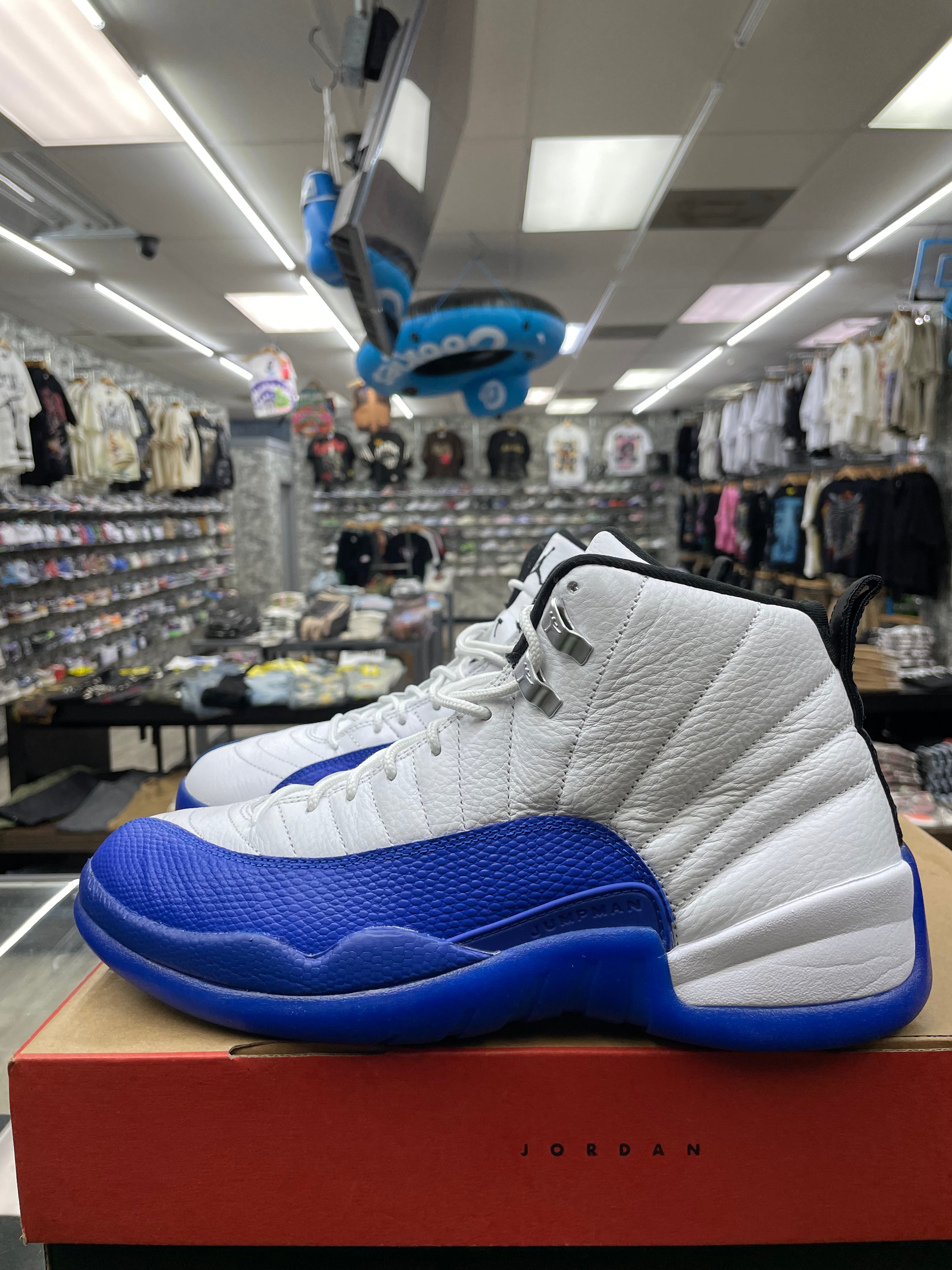 Air Jordan Retro 12 "Blueberry" *Size 10.5 Preowned*