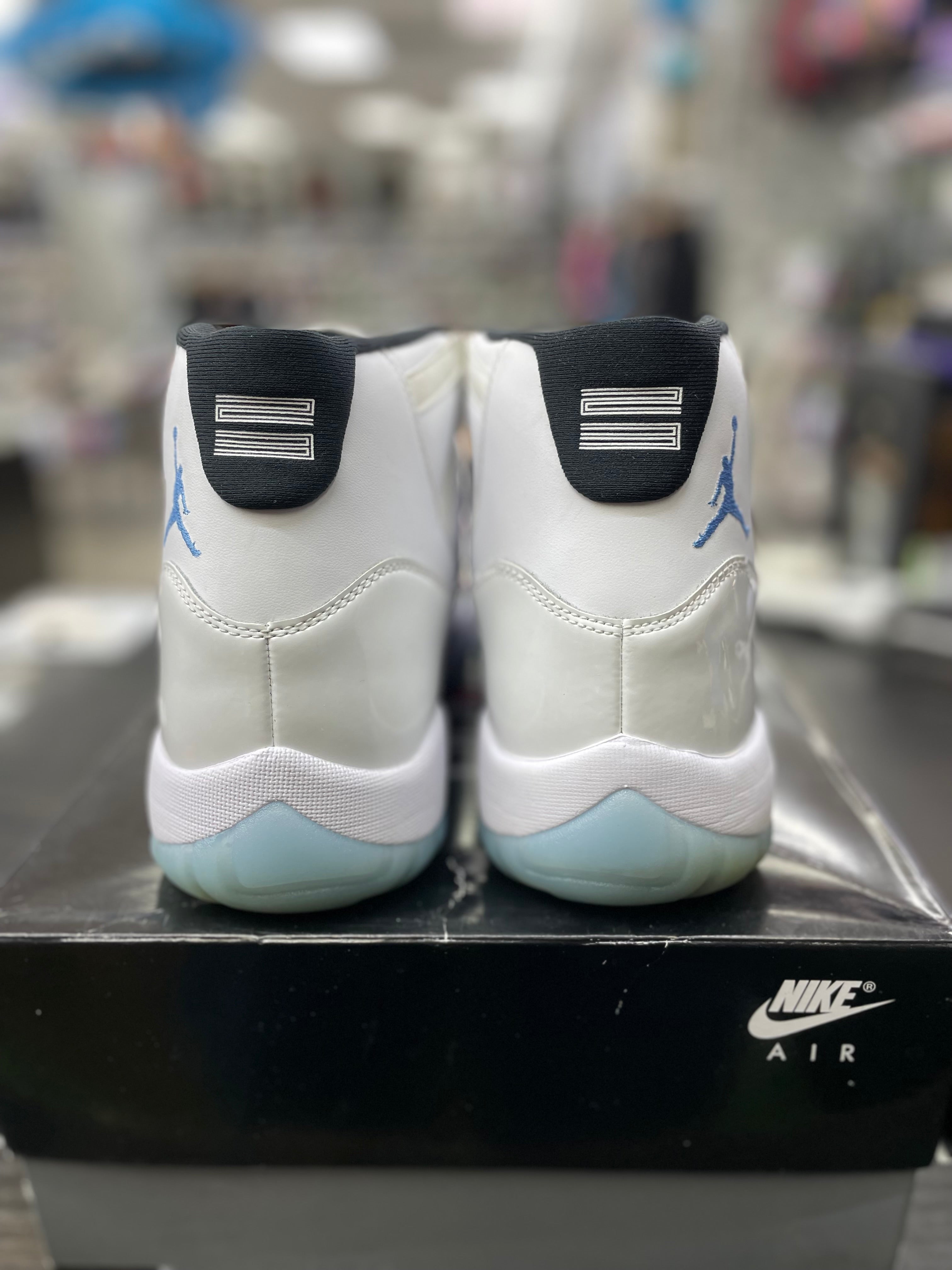 Air Jordan Retro 11 "Legend Blue" *Size 11.5 Preowned*