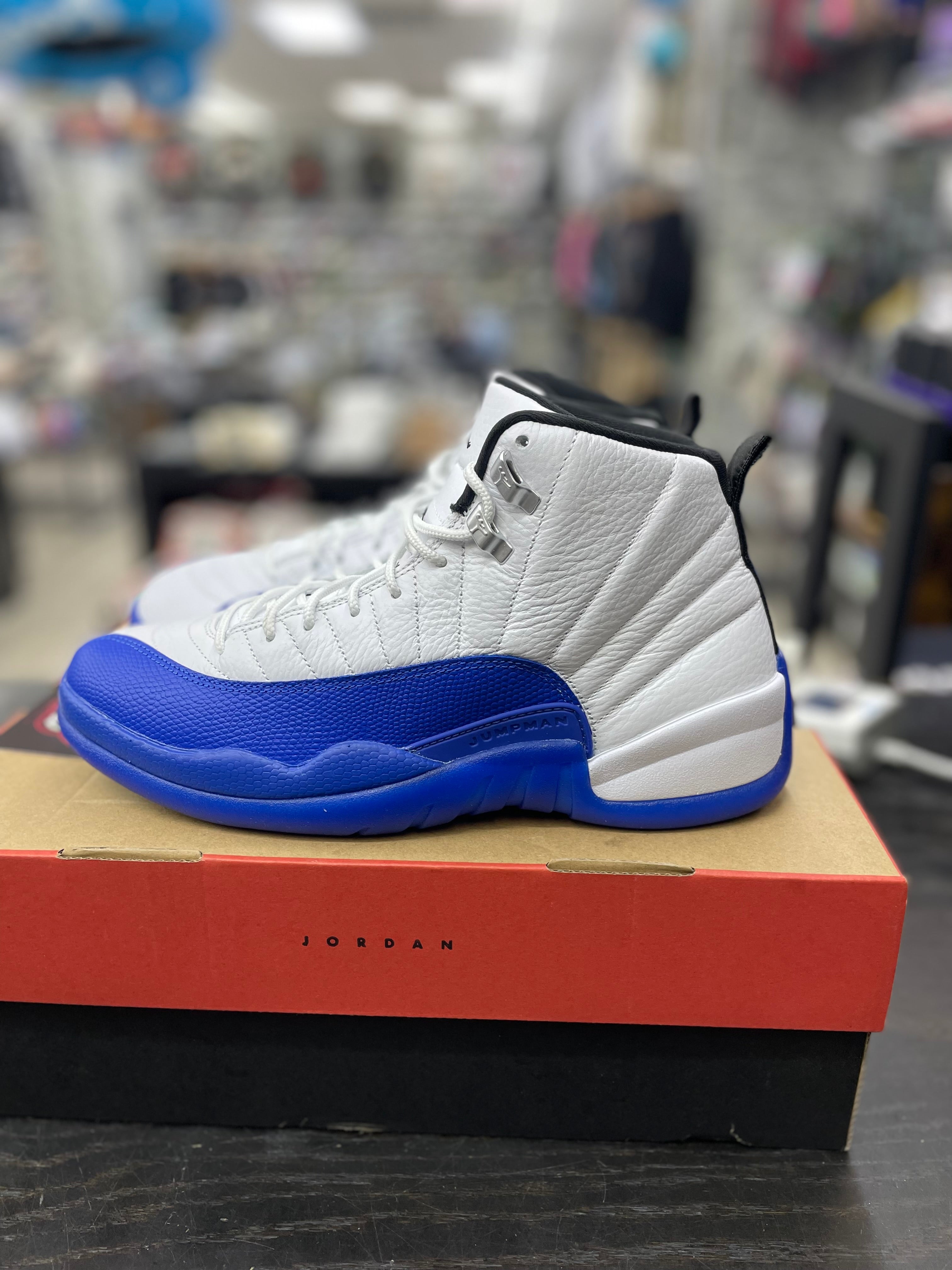 Air Jordan Retro 12 "Blueberry" *Size 9 Preowned*