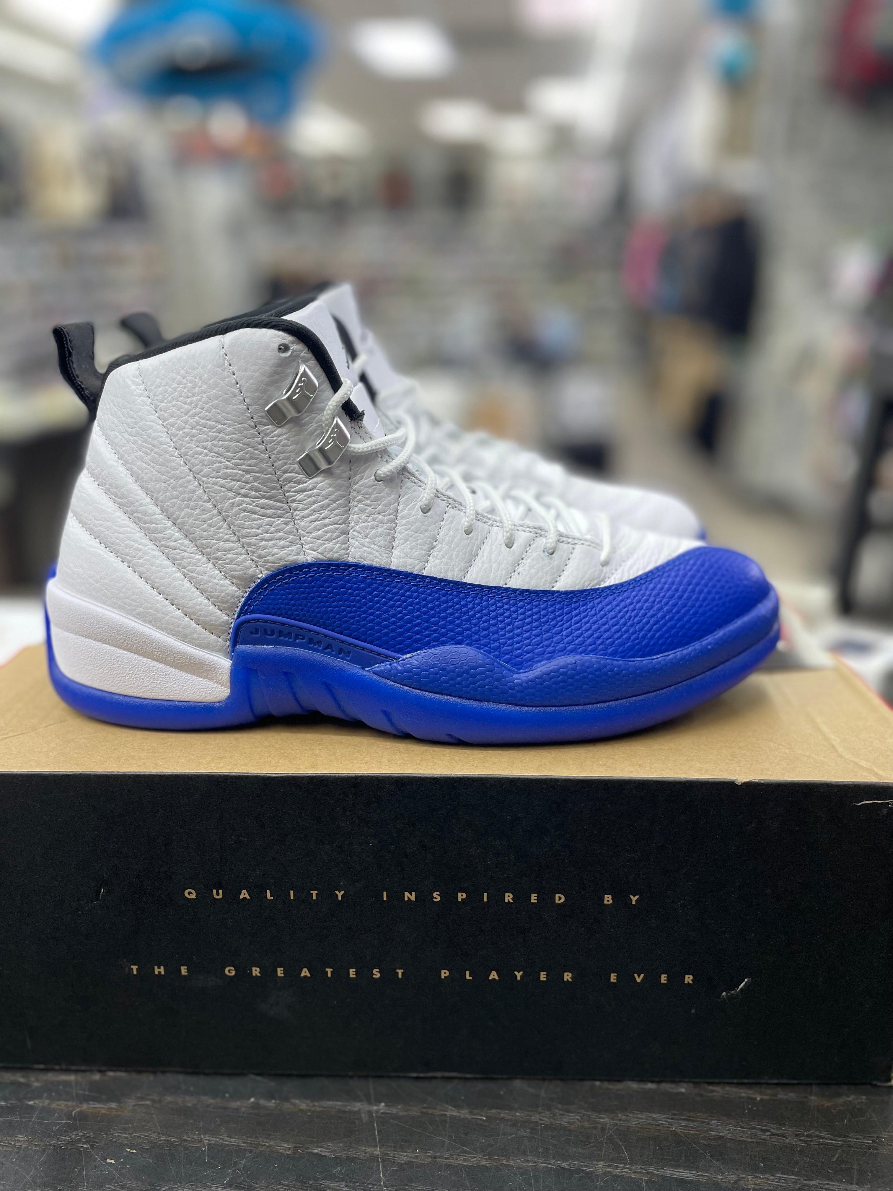 Air Jordan Retro 12 "Blueberry" *Size 9 Preowned*