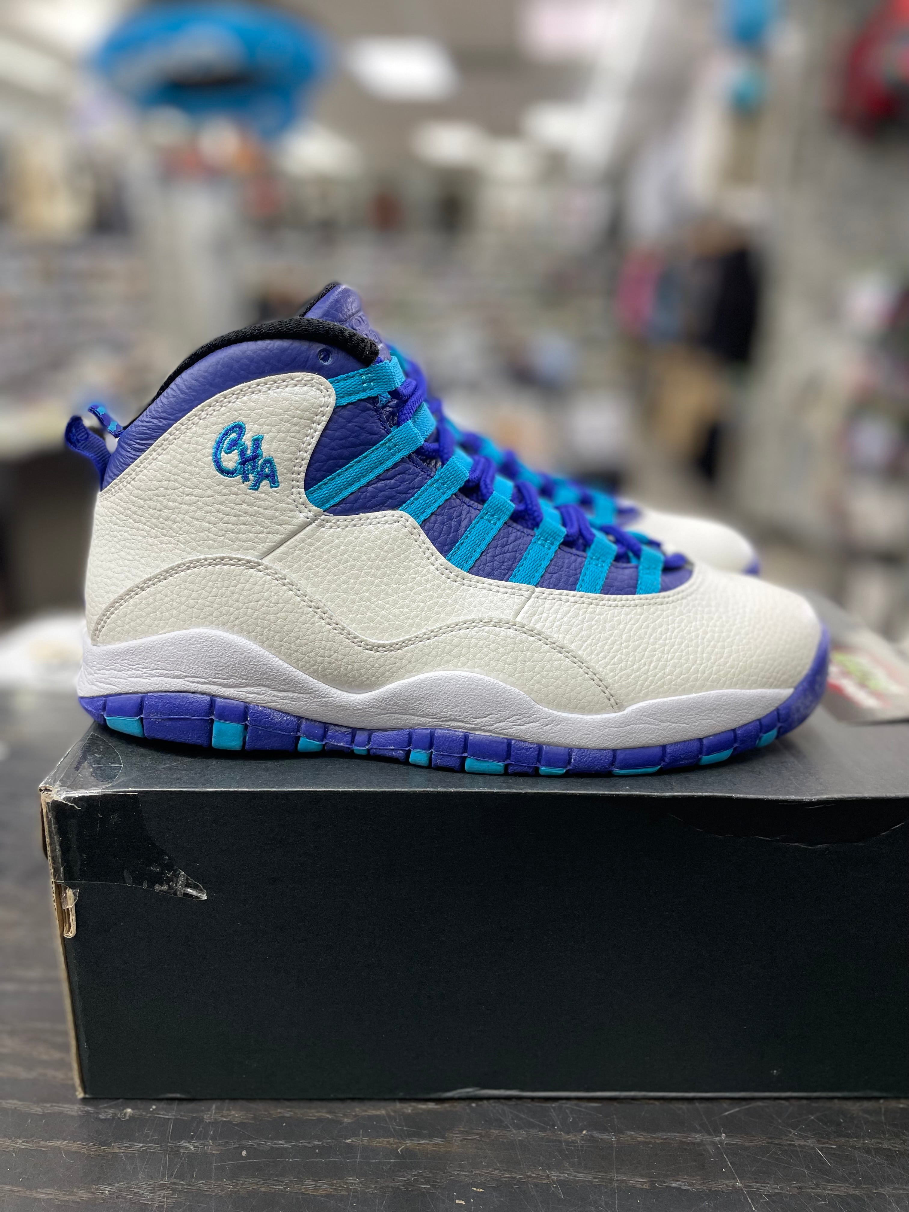 Air Jordan Retro 10 "Charlotte" *Size 8.5 Preowned*
