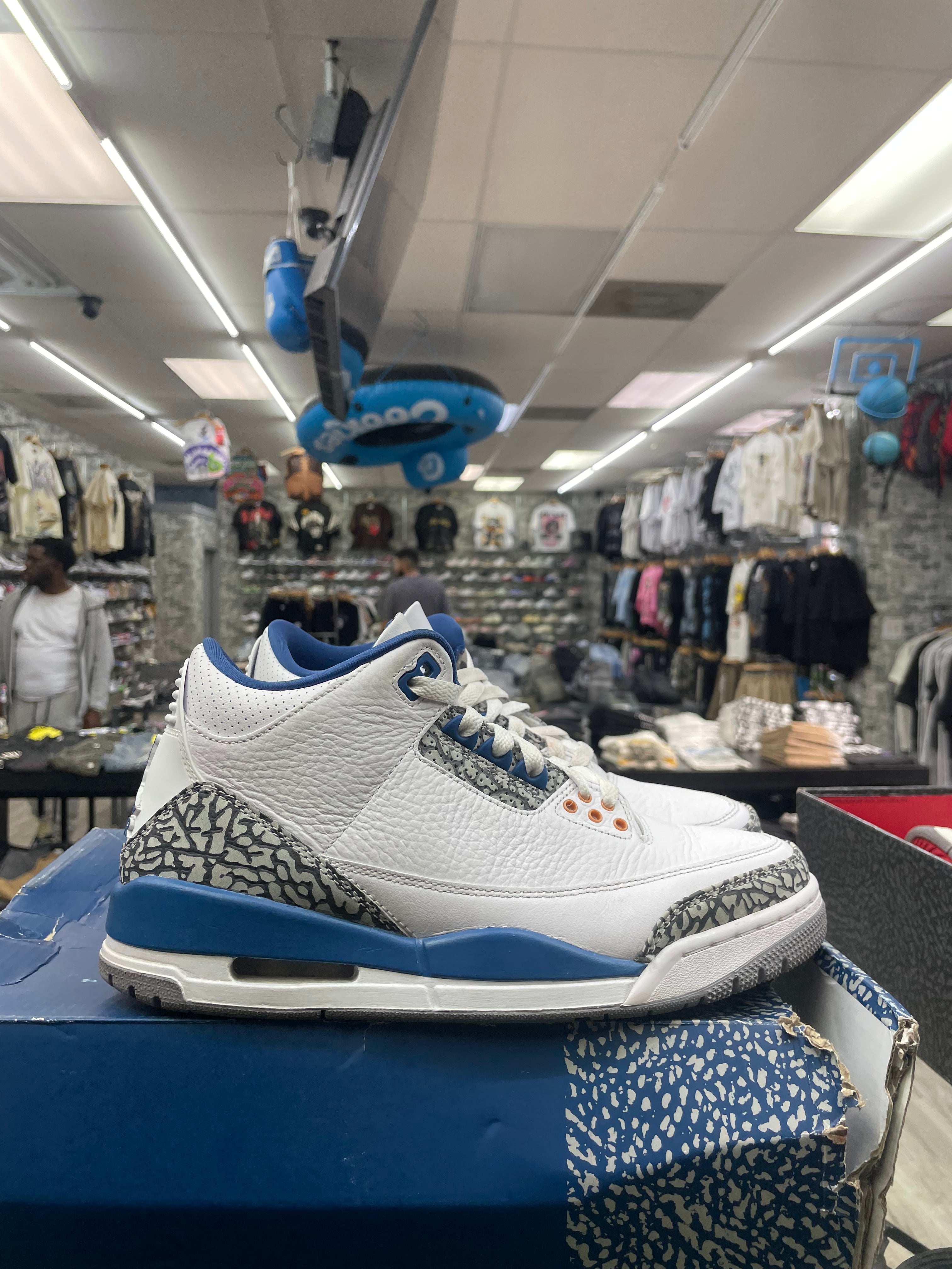 Air Jordan Retro 3 “Wizard” *Size 8 Preowned*