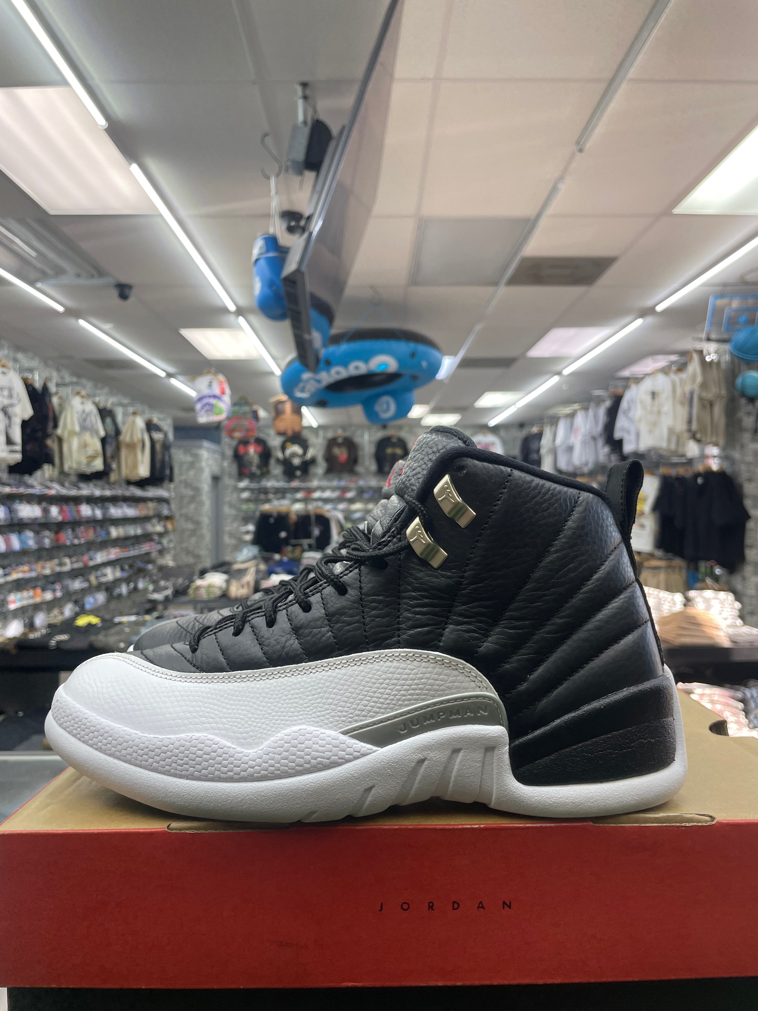 Air Jordan Retro 12 “Playoffs” *Size 9 Preowned*